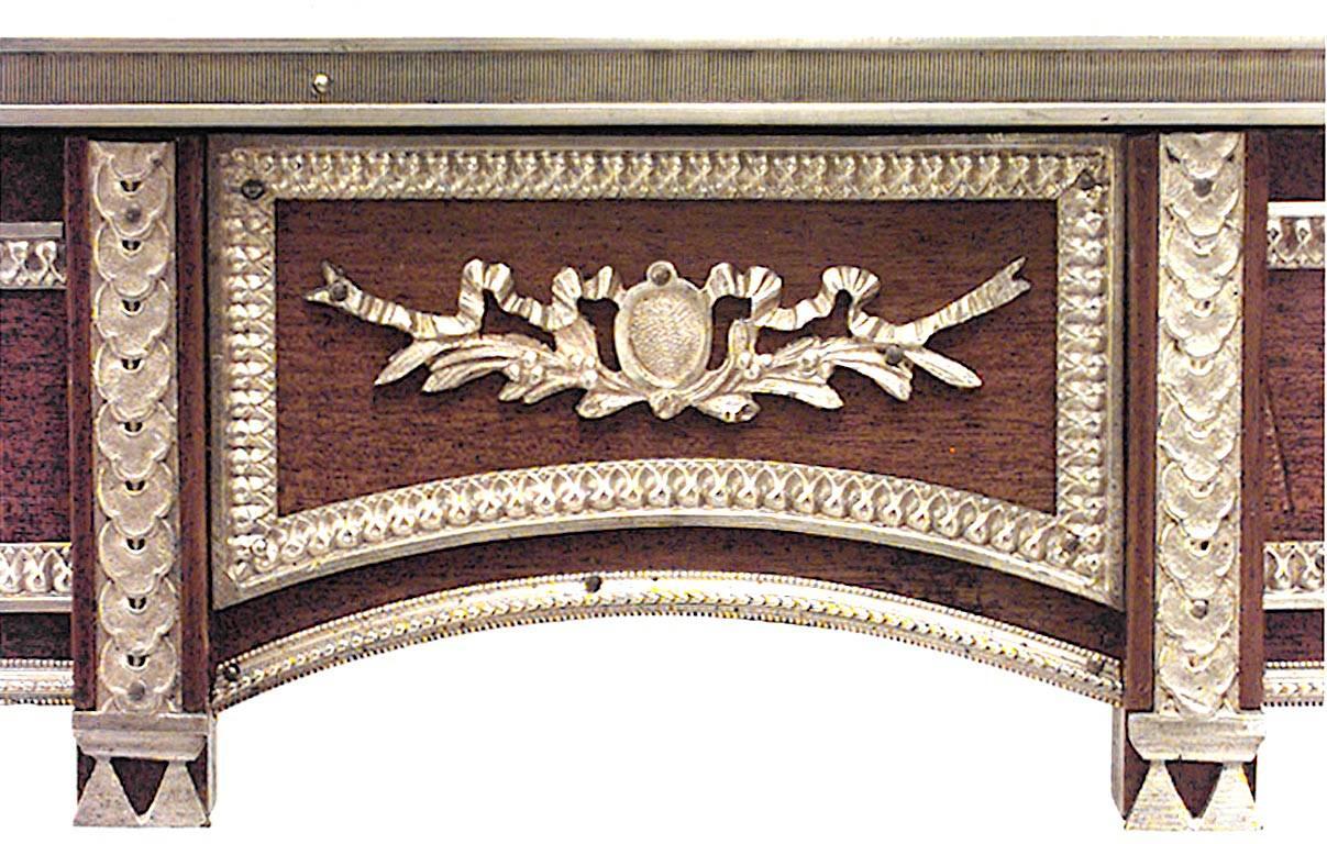 French Louis XVI Style Parquetry Inlaid Table Desk In Good Condition For Sale In New York, NY