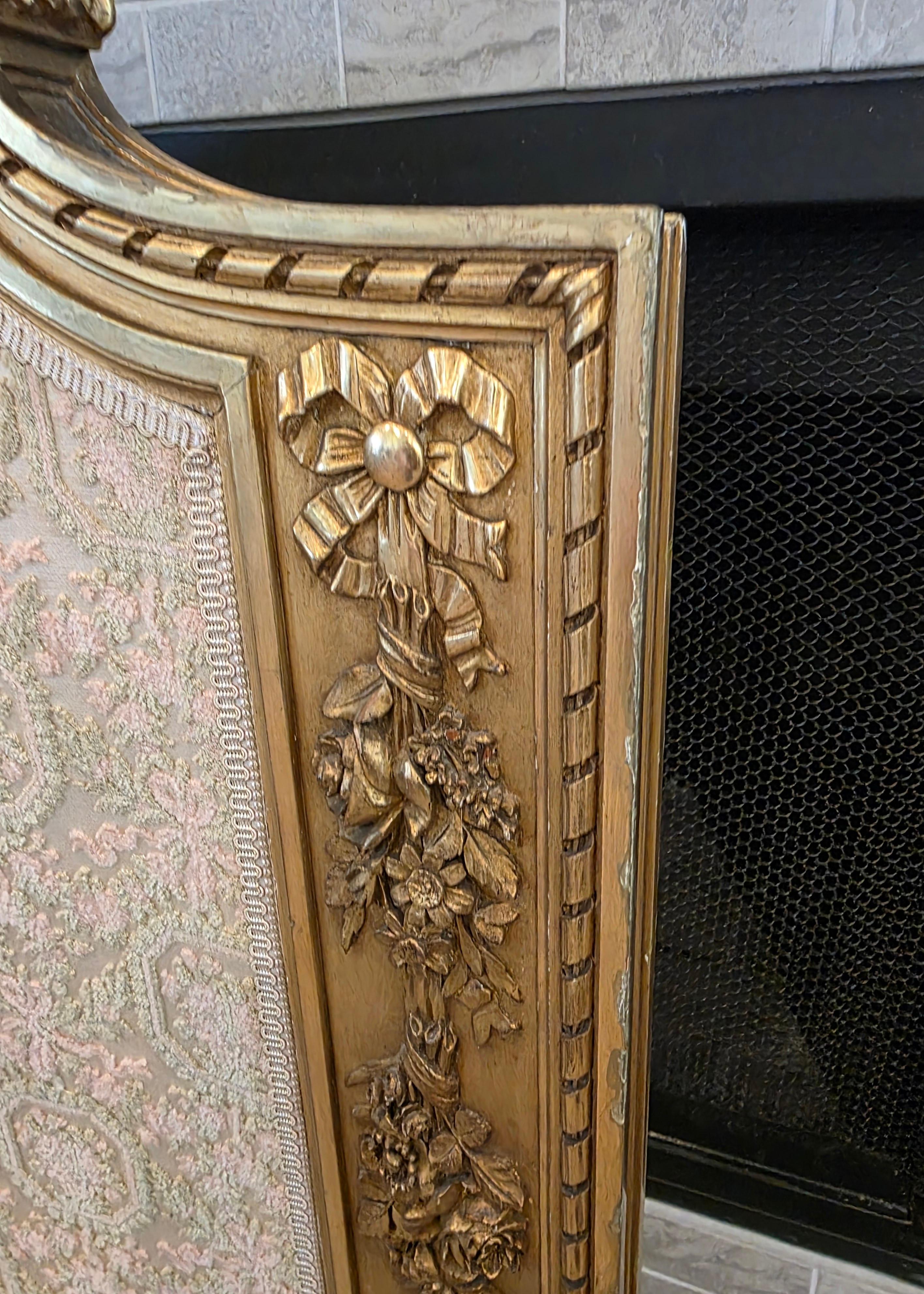 Paravento francese per caminetto in legno dorato in stile Luigi XVI in vendita 7