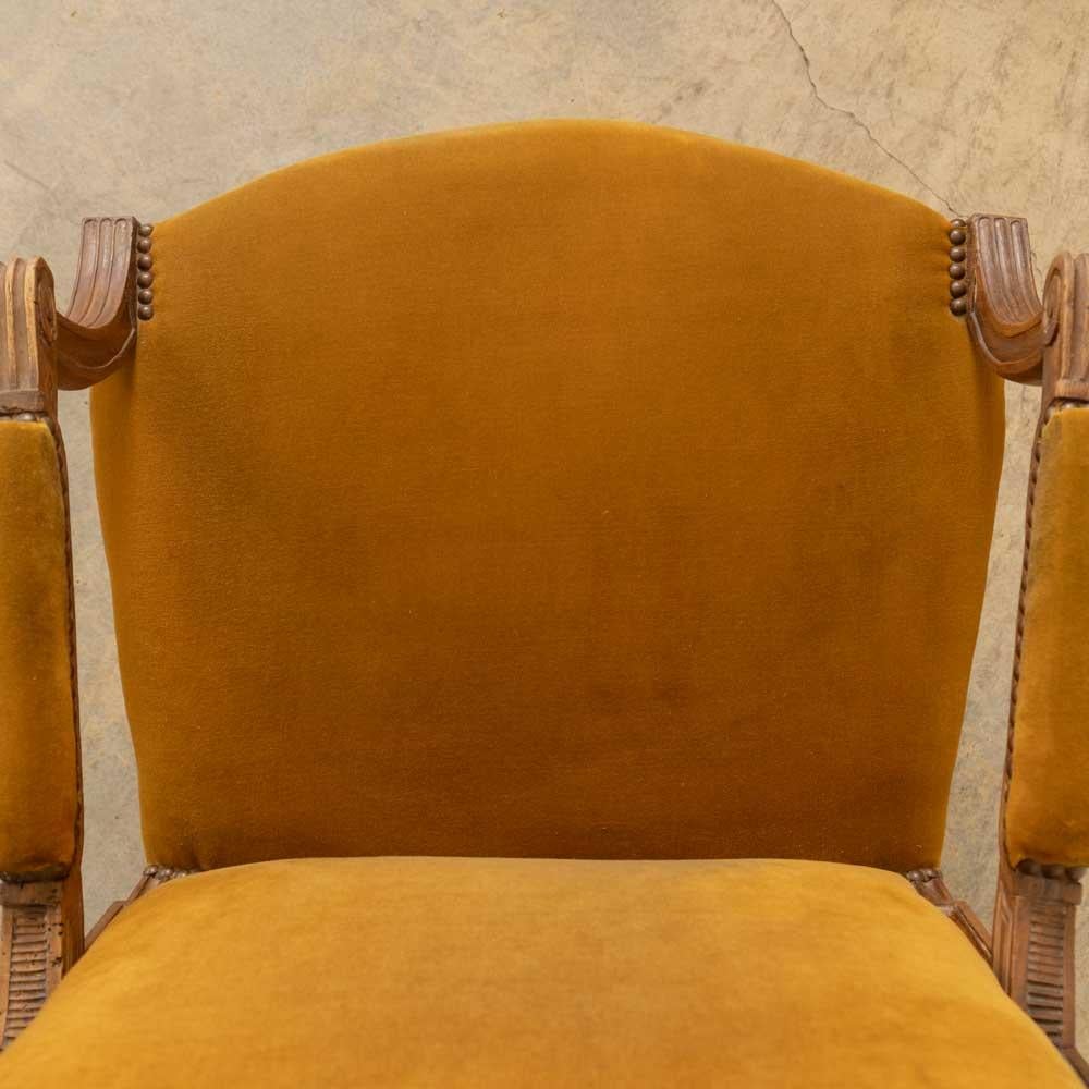 Französischer Sessel im Louis-XVI-Stil im Angebot 3