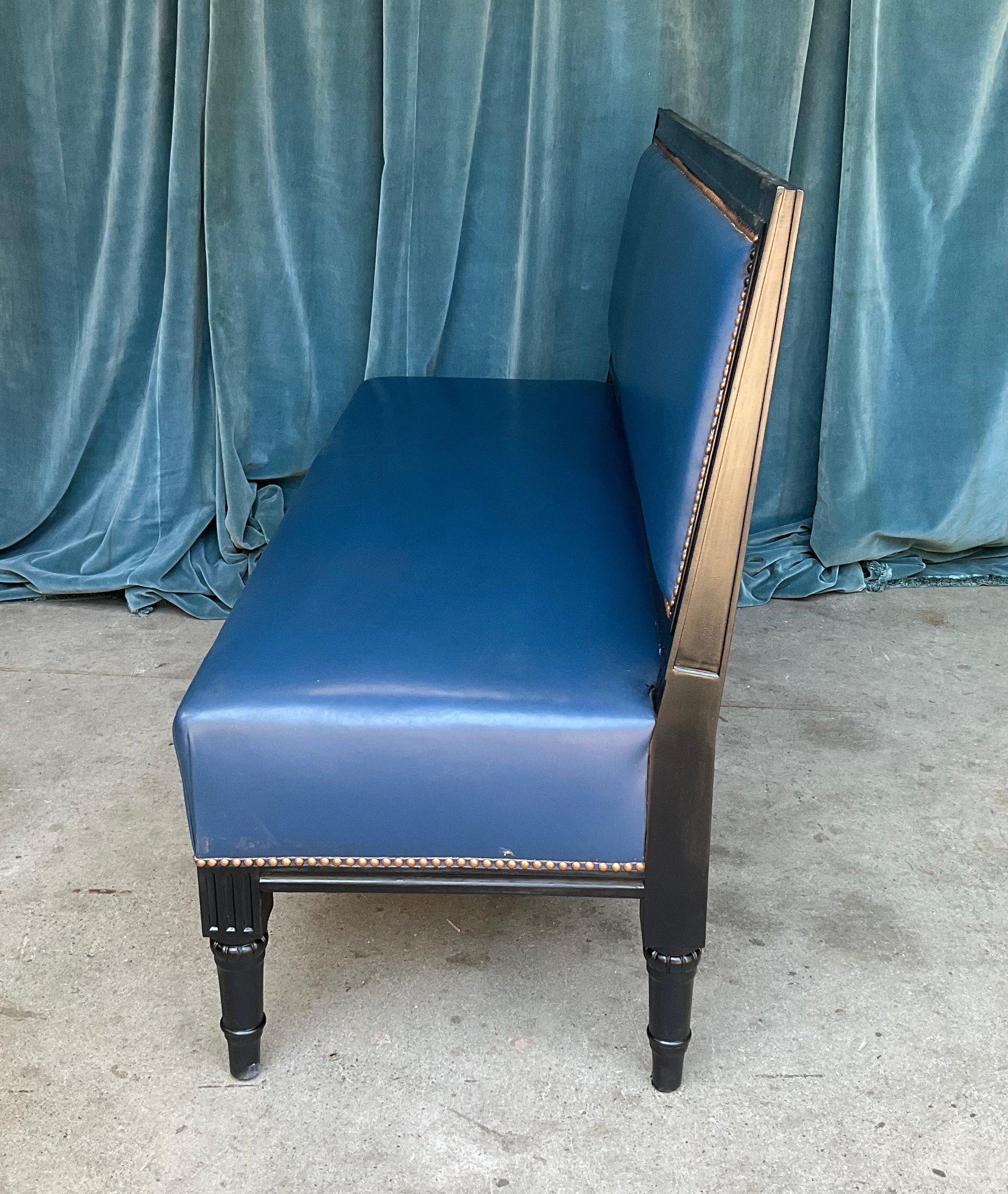 French Louis XVI Style Banquette in Blue Leather For Sale 1