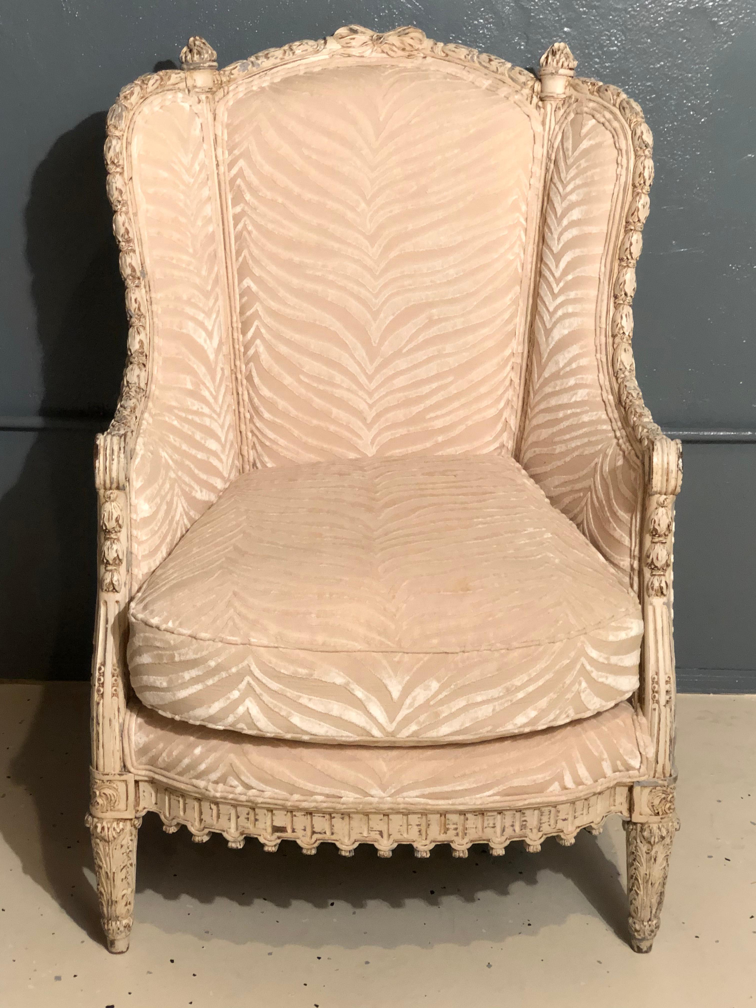 20th Century Jansen Style, Louis XVI, French Armchair, Ivory Painted Wood, Silk, 1930s For Sale