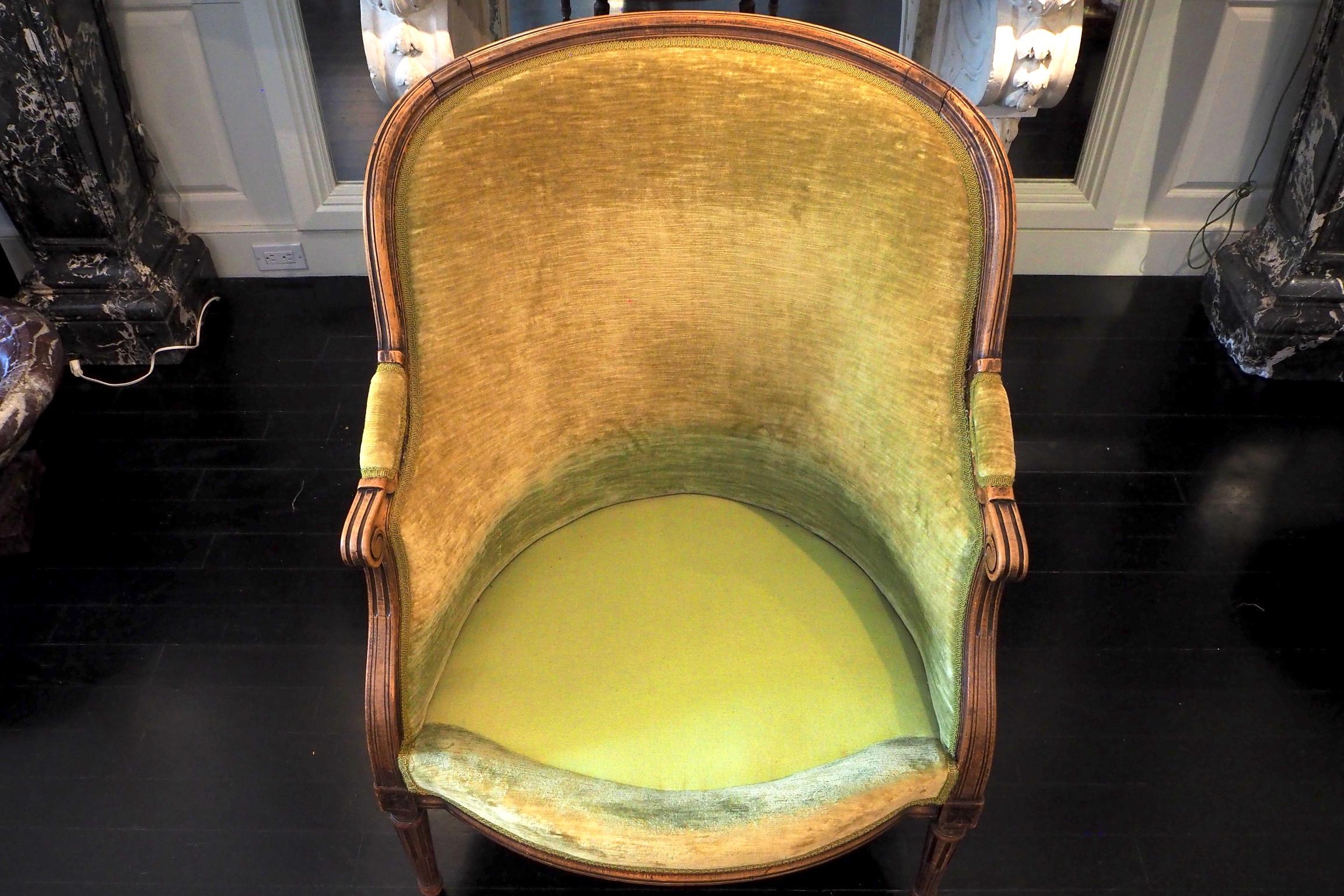 French Louis XVI Style Bergère Armchair Upholstered Green Velvet, 19th Century For Sale 12