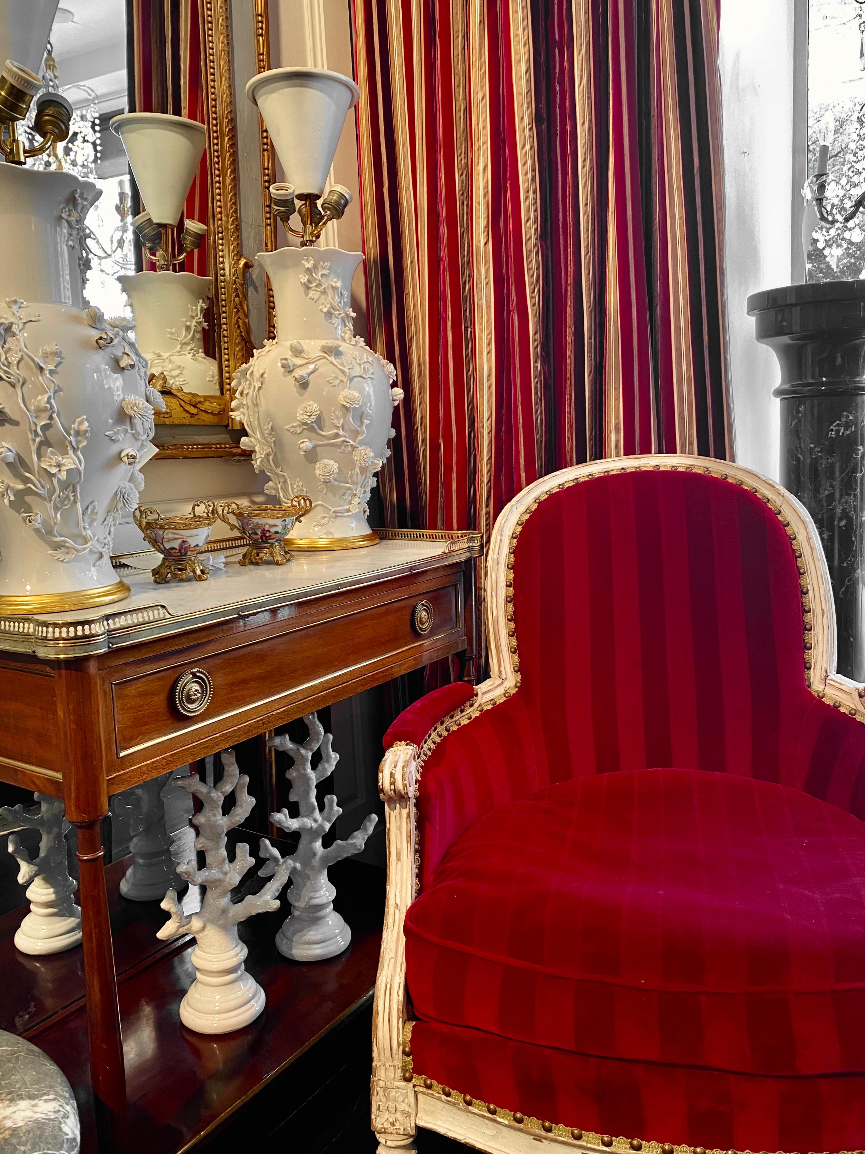 French Louis XVI Style Bergère Armchair Upholstered Red Velvet, 18th Century 4