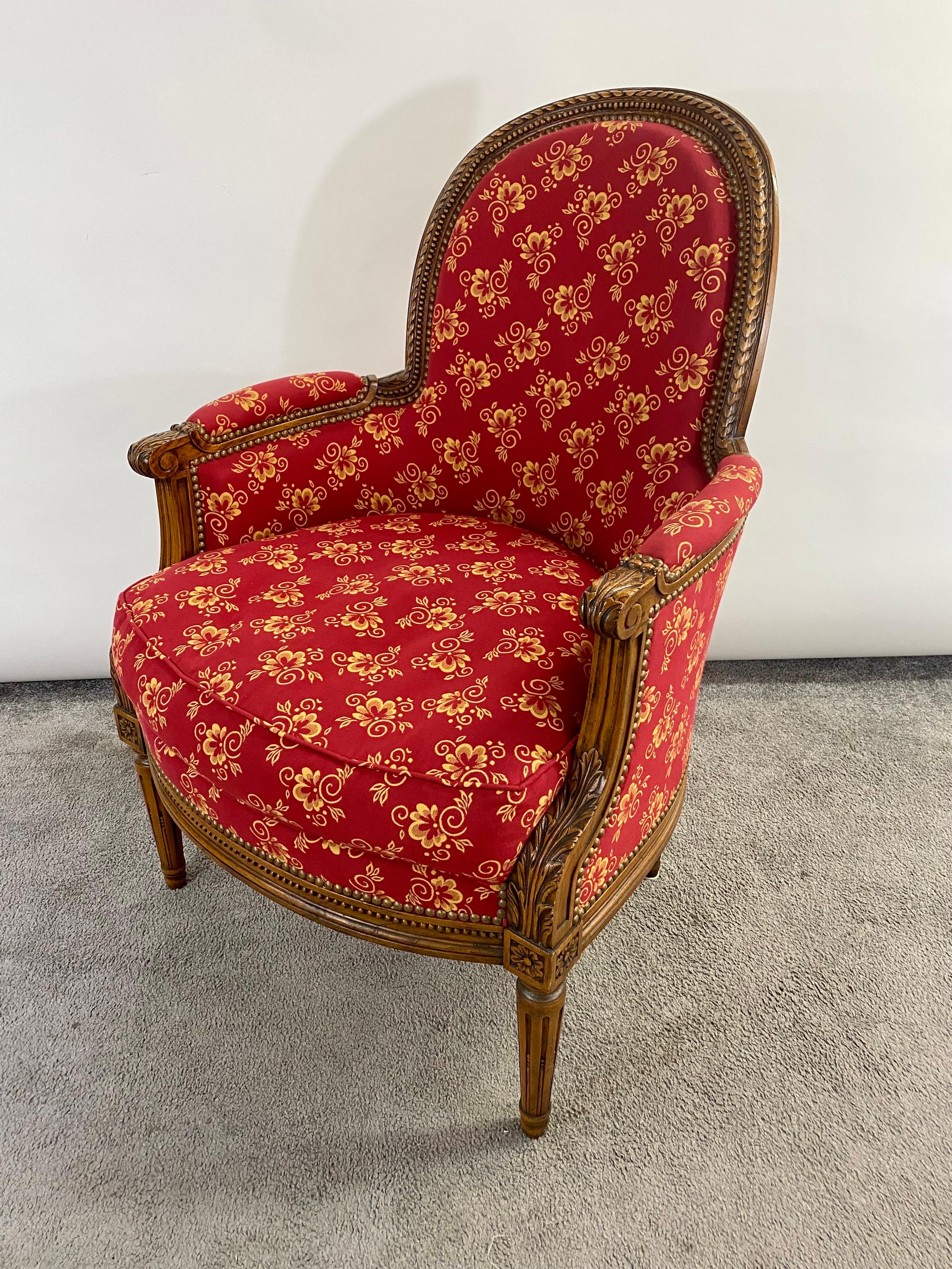 French Louis XVI Style Bergere Walnut Armchair in Red Upholstery, a Pair  10