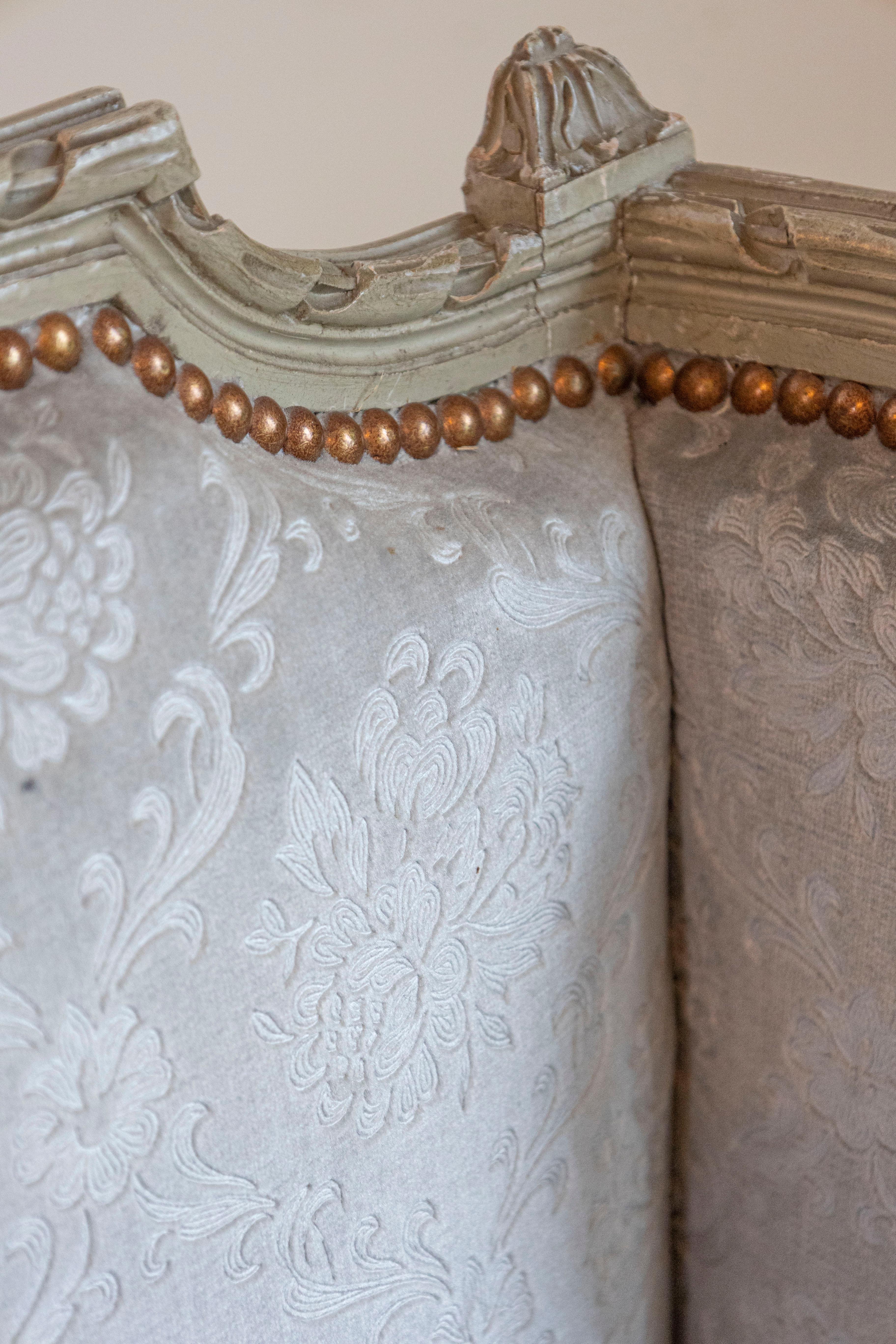 French Louis XVI Style Bergères À Oreilles with Carved Motifs and Upholstery For Sale 6