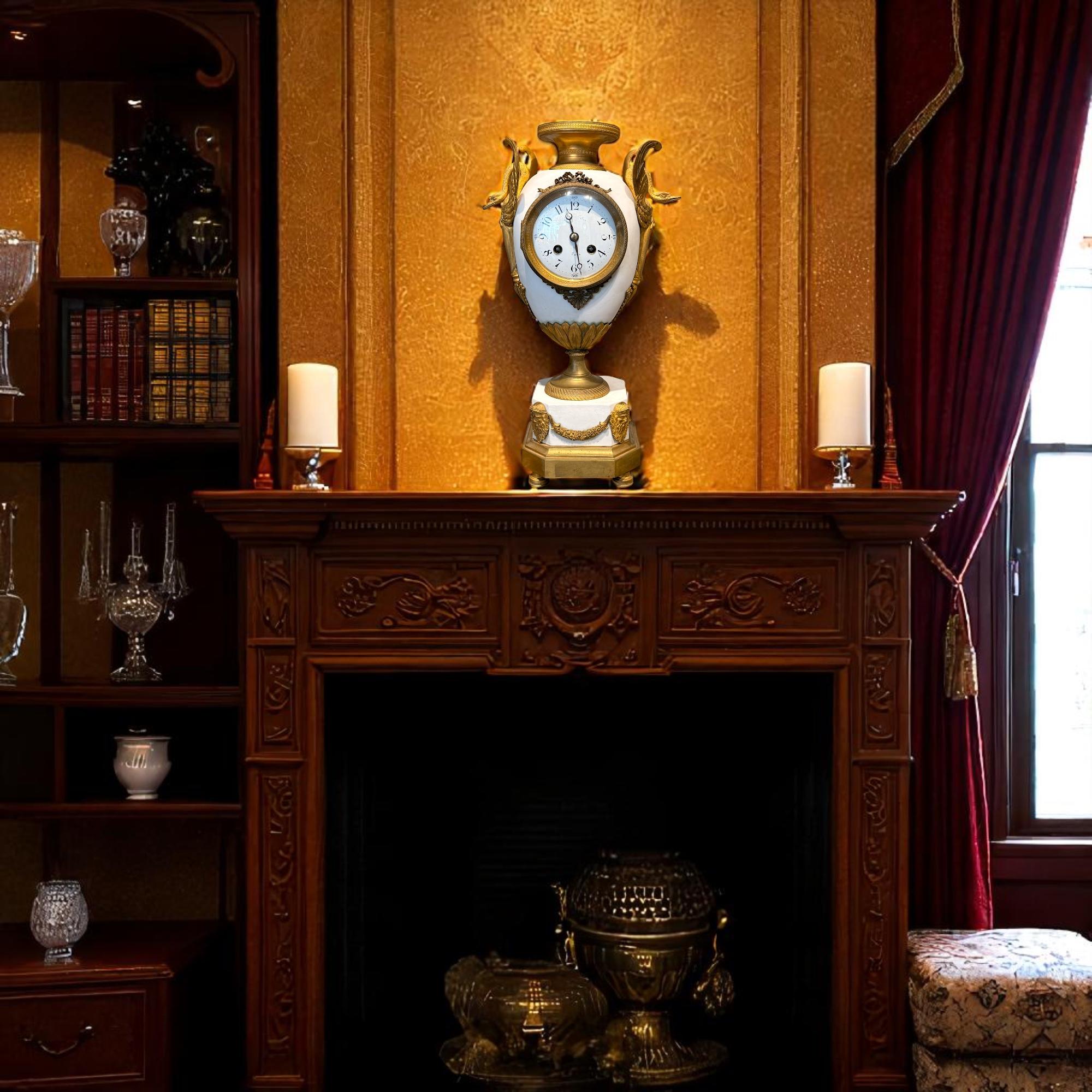 French Louis XVI Style biscuit and Gilt Bronze Mantel Clock, 19t Century in vendita 5