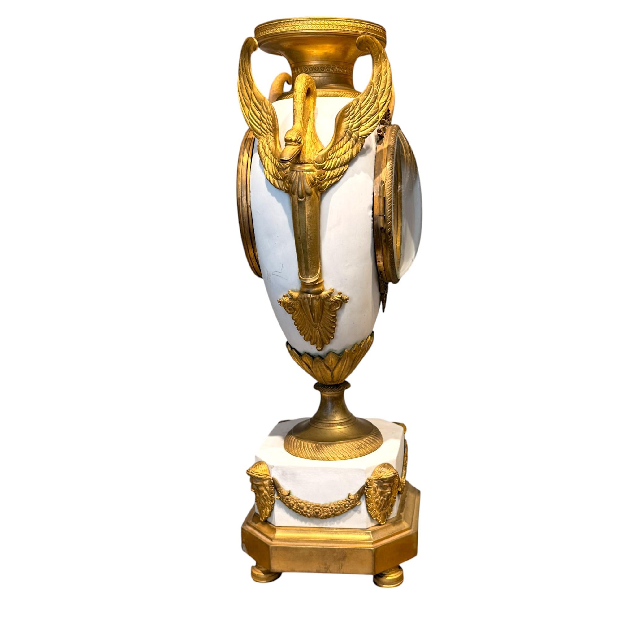 Stile impero French Louis XVI Style biscuit and Gilt Bronze Mantel Clock, 19t Century in vendita