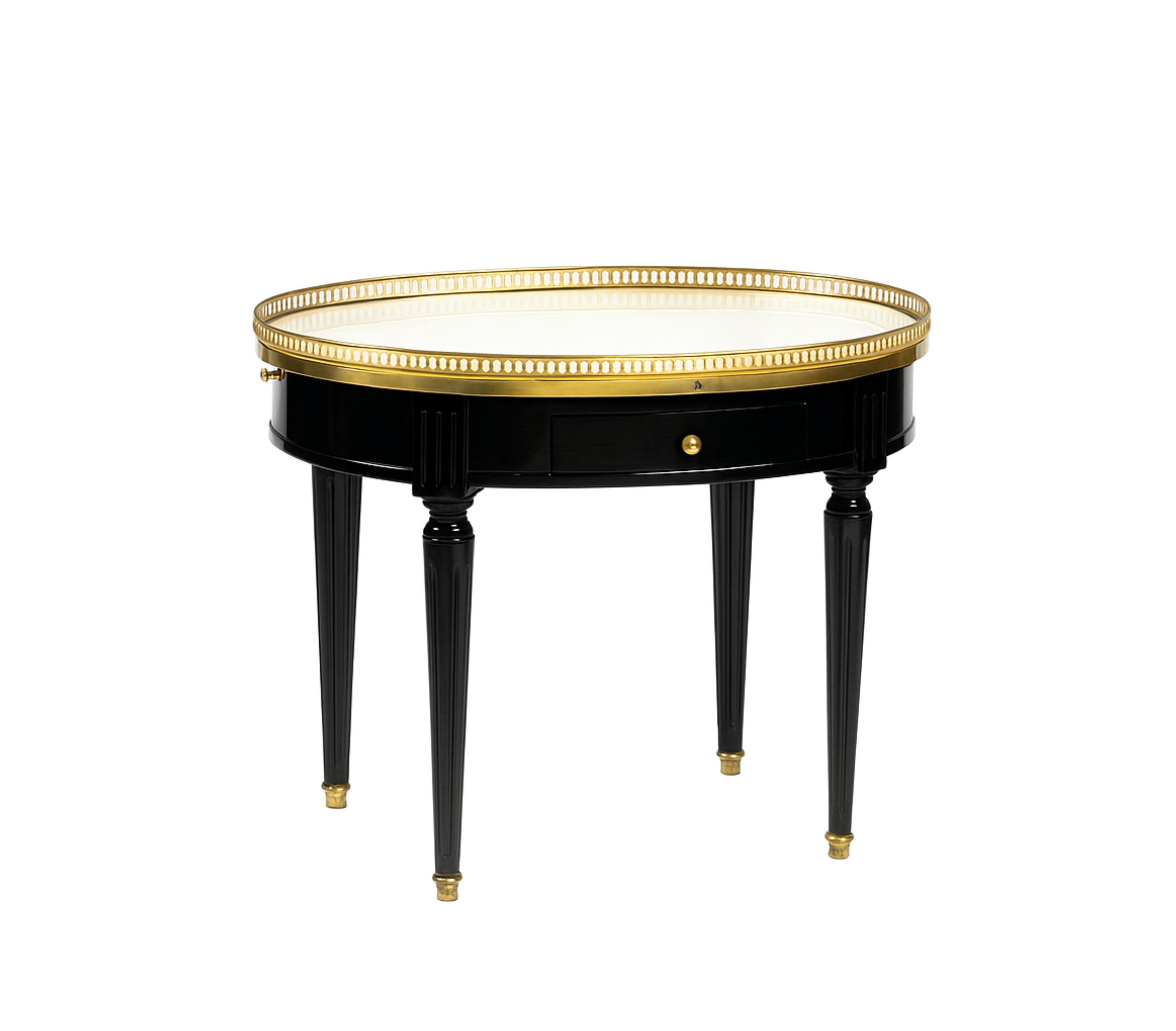 Tavolo ovale Guéridon Bouillotte francese in stile Luigi XVI in lacca nera In condizioni buone in vendita a Lisbon, PT