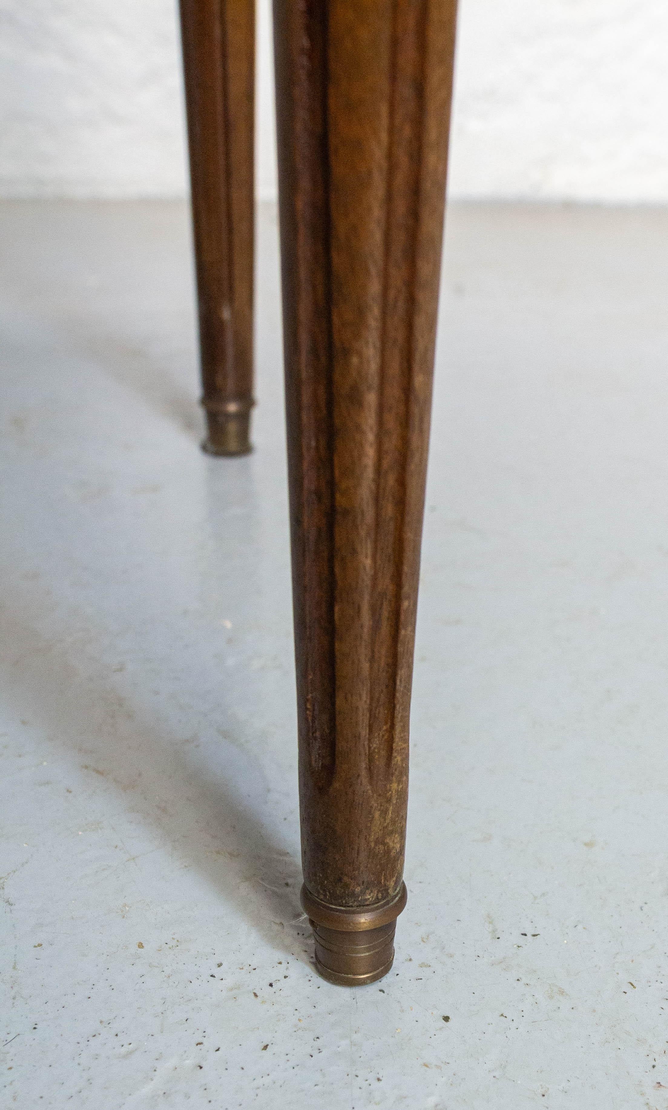 Table Bouillotte française de style Louis XVI Laiton, Marbre & Iroko, circa 1960 en vente 5