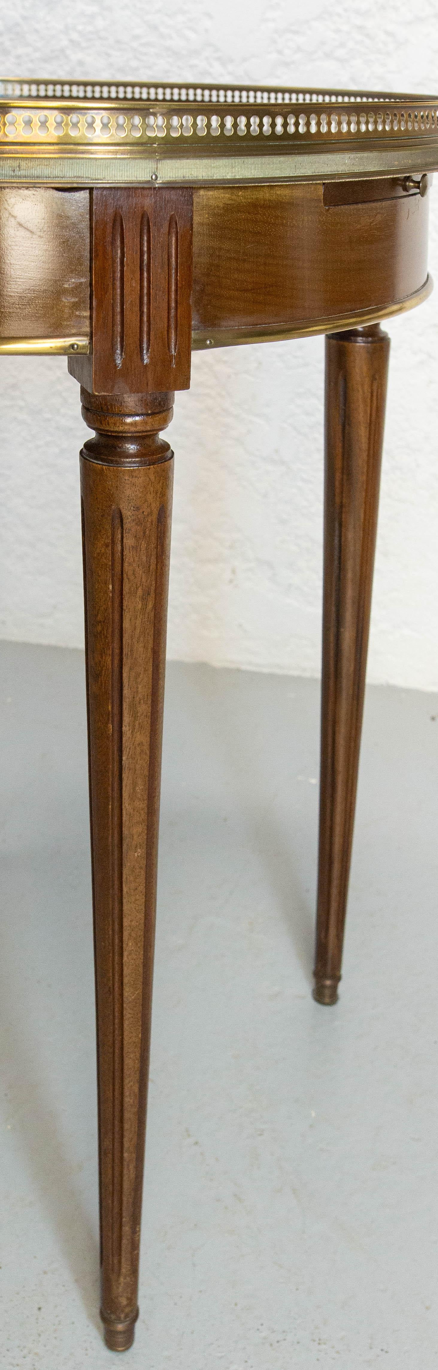 Table Bouillotte française de style Louis XVI Laiton, Marbre & Iroko, circa 1960 en vente 3