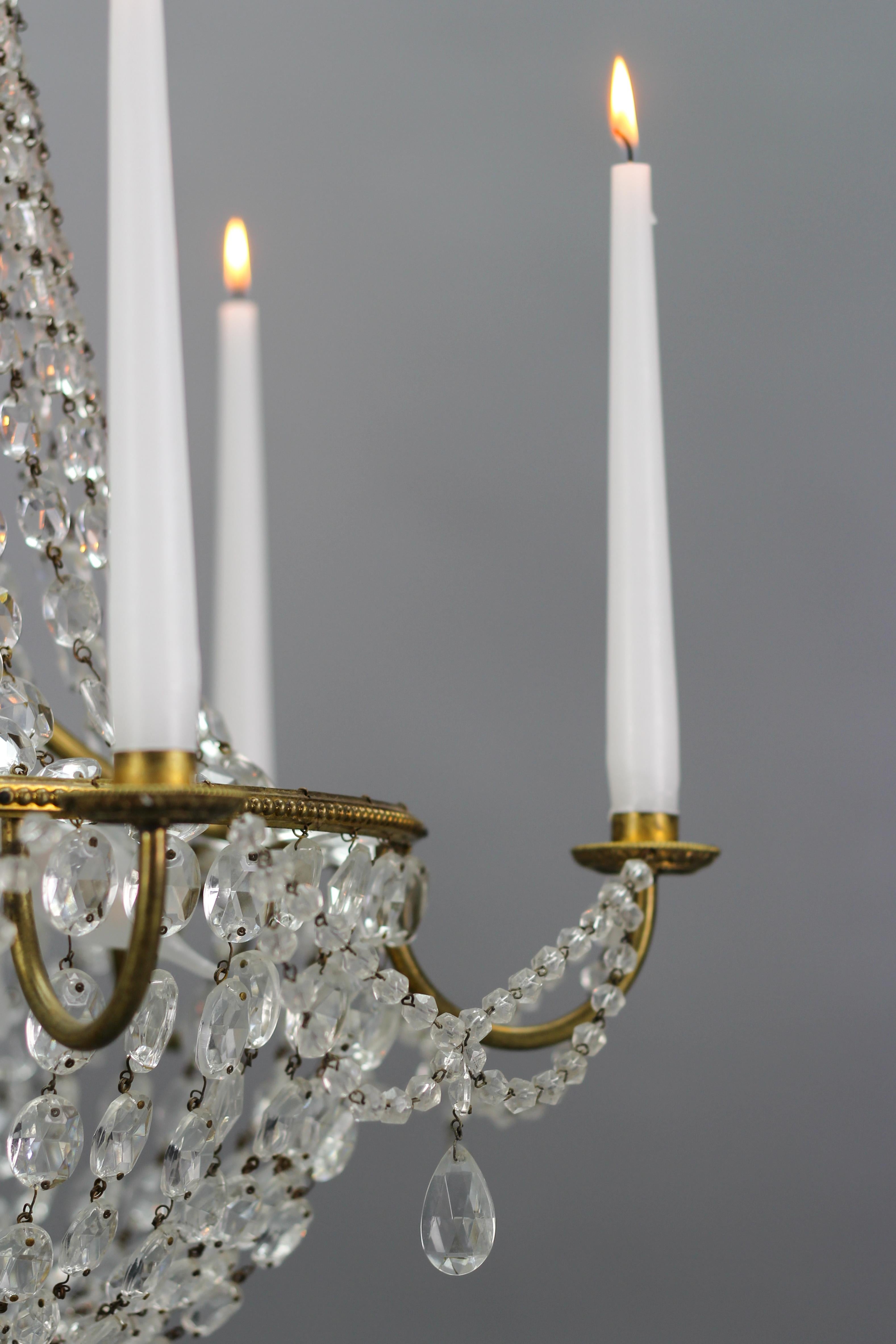 Lustre panier à neuf lumières en laiton et cristal de style Louis XVI français en vente 5