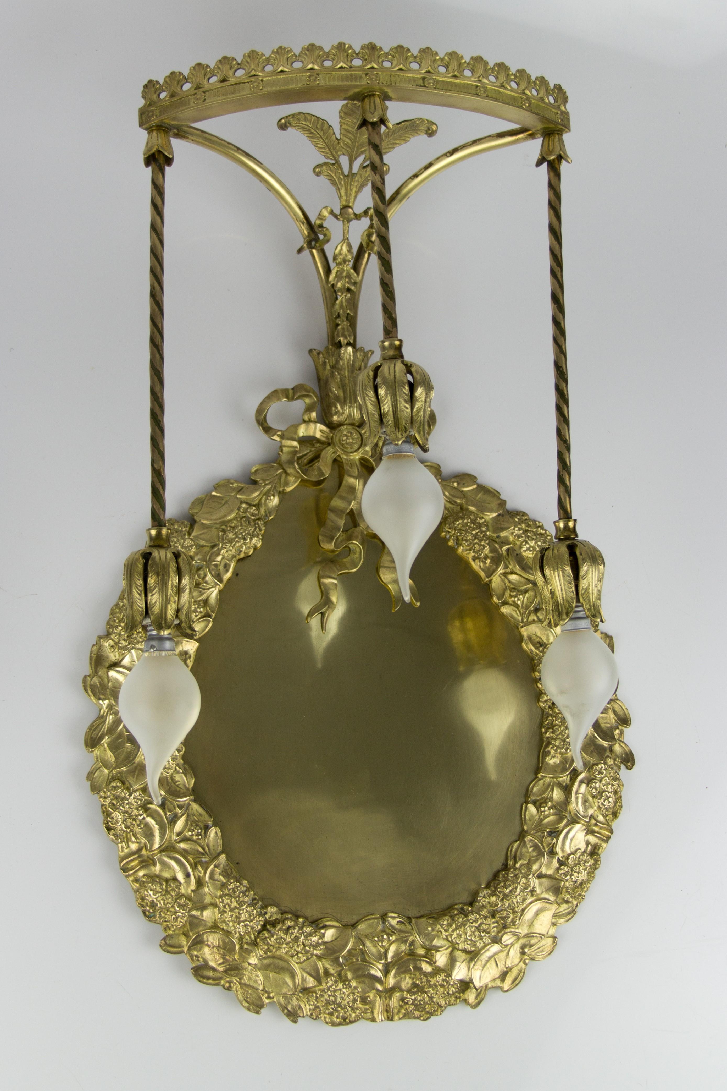 Dreiflammiger Wandleuchter aus Bronze und Messing im Louis-XVI.-Stil, 1900er Jahre im Angebot 14