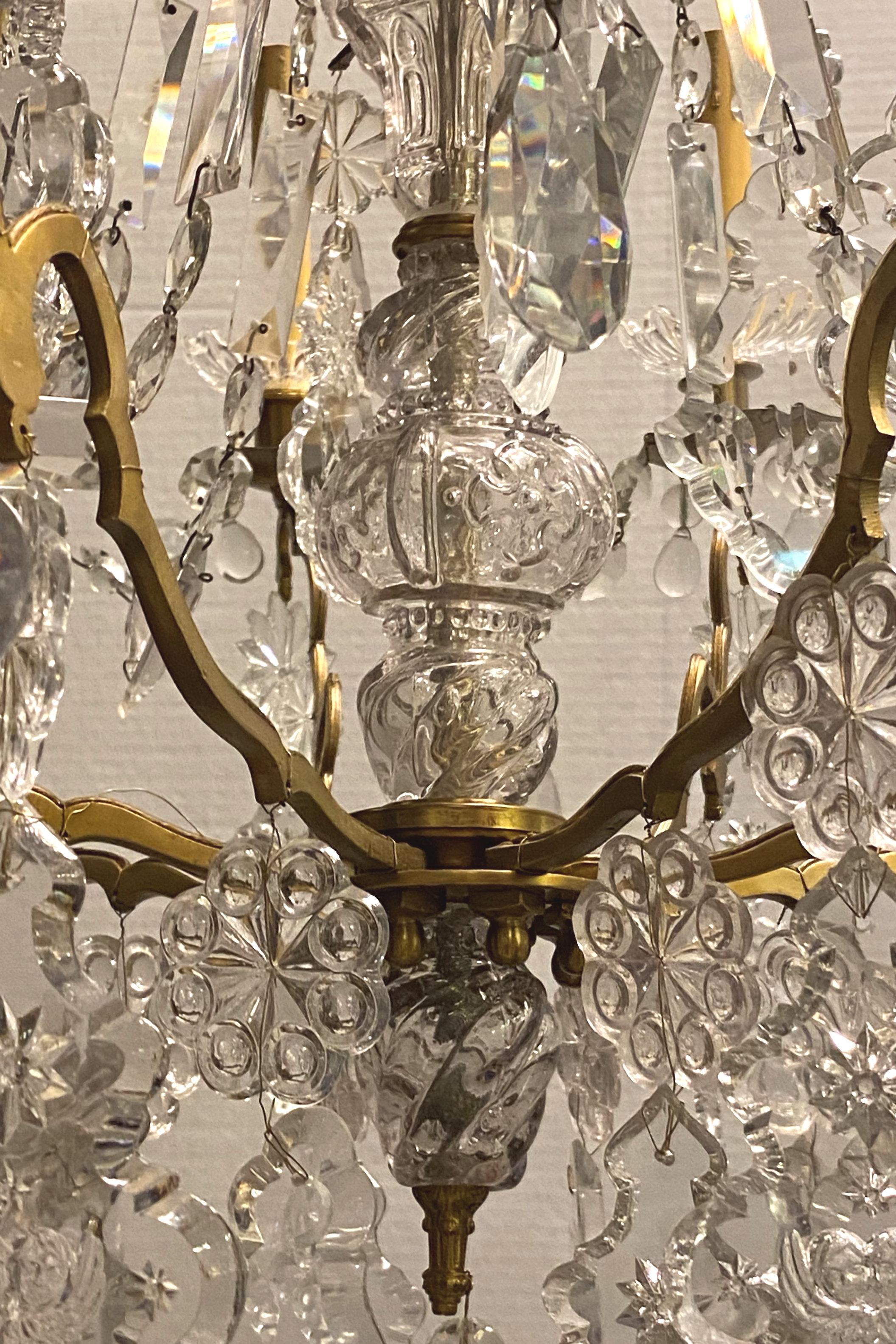 French Louis XVI Style Bronze and Crystal Chandelier Attributed to Baccarat For Sale 5