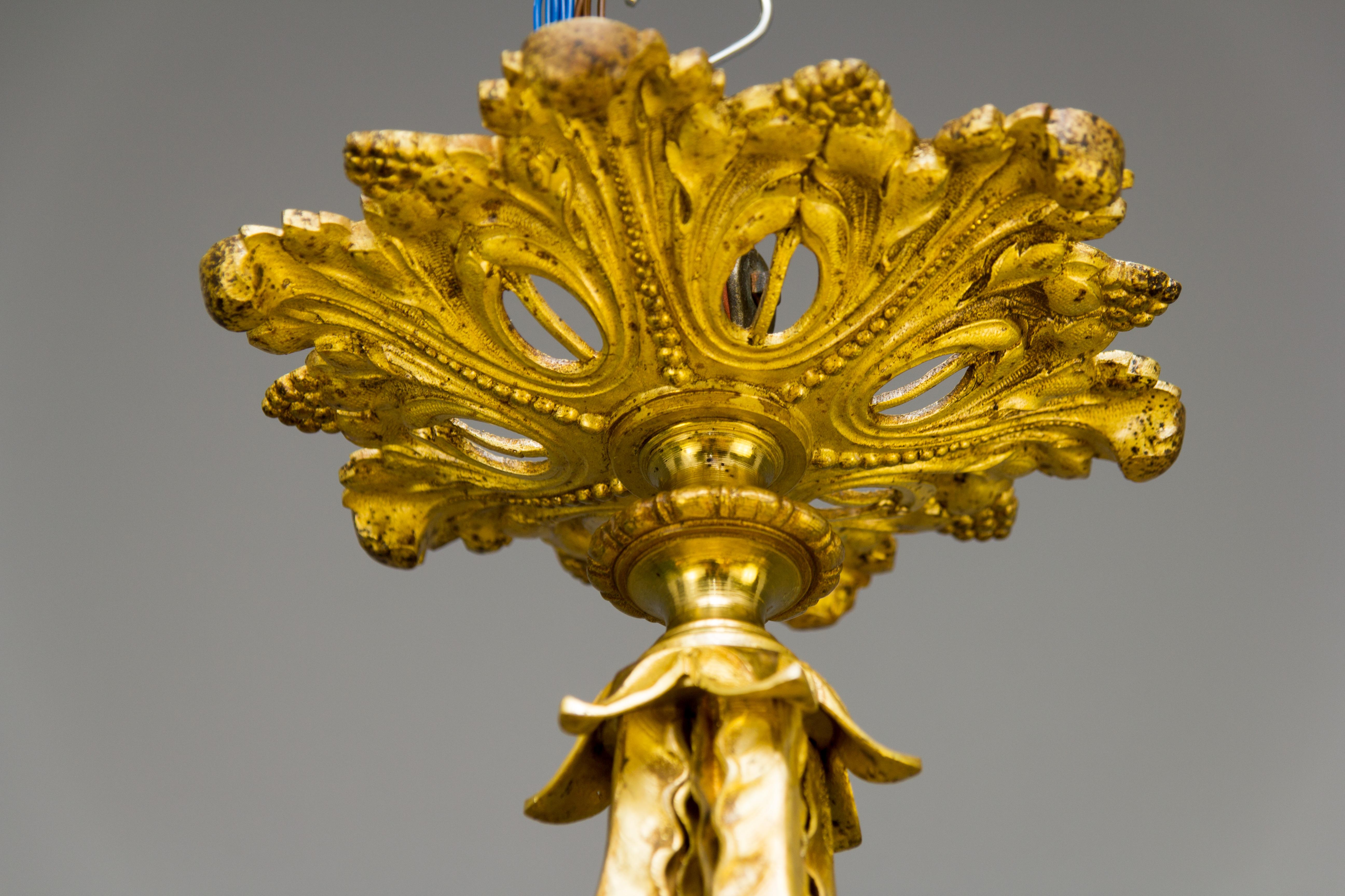 French Louis XVI Style Bronze and Frosted Glass Five-Light Chandelier, 1920s 6