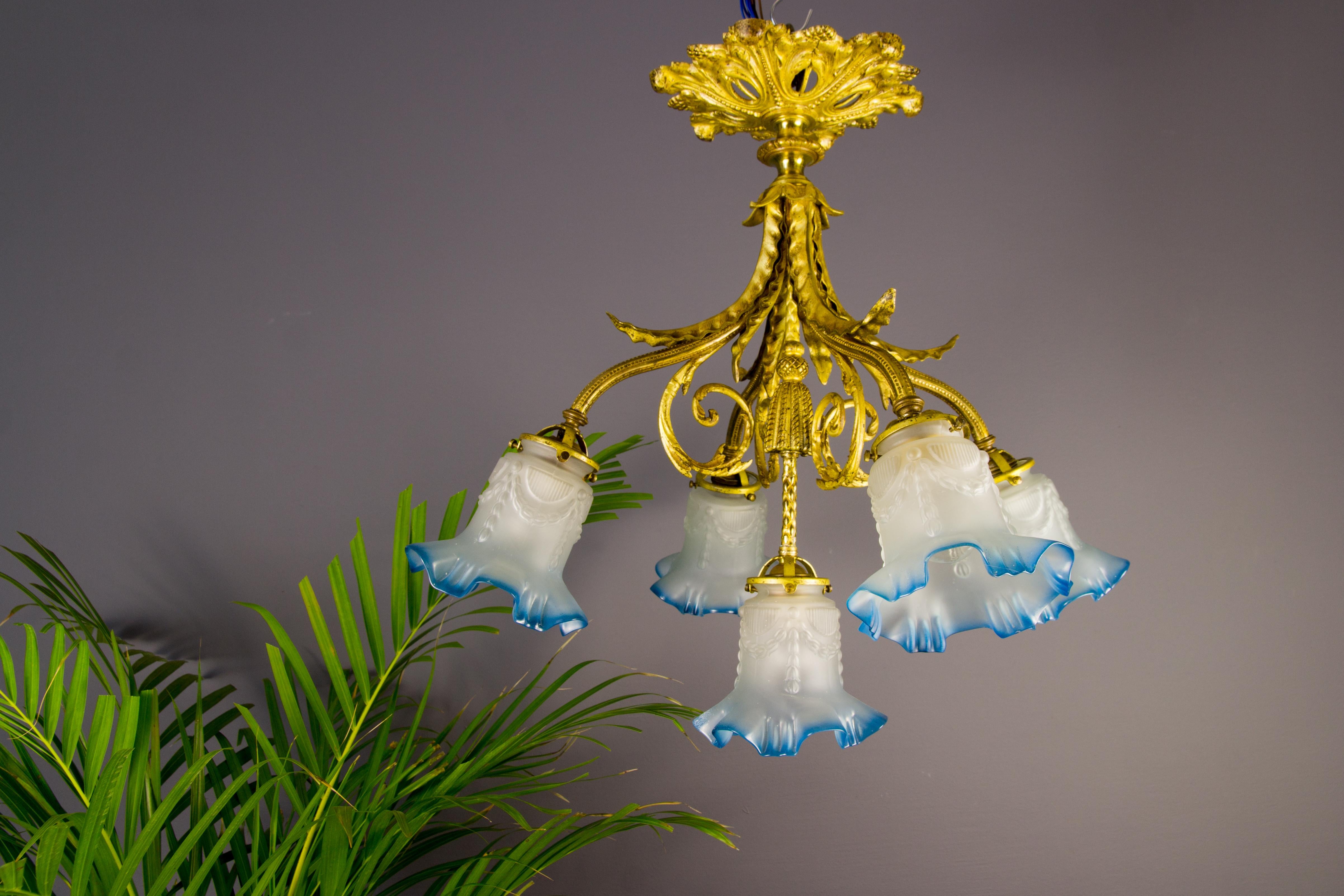 French Louis XVI Style Bronze and Frosted Glass Five-Light Chandelier, 1920s 14