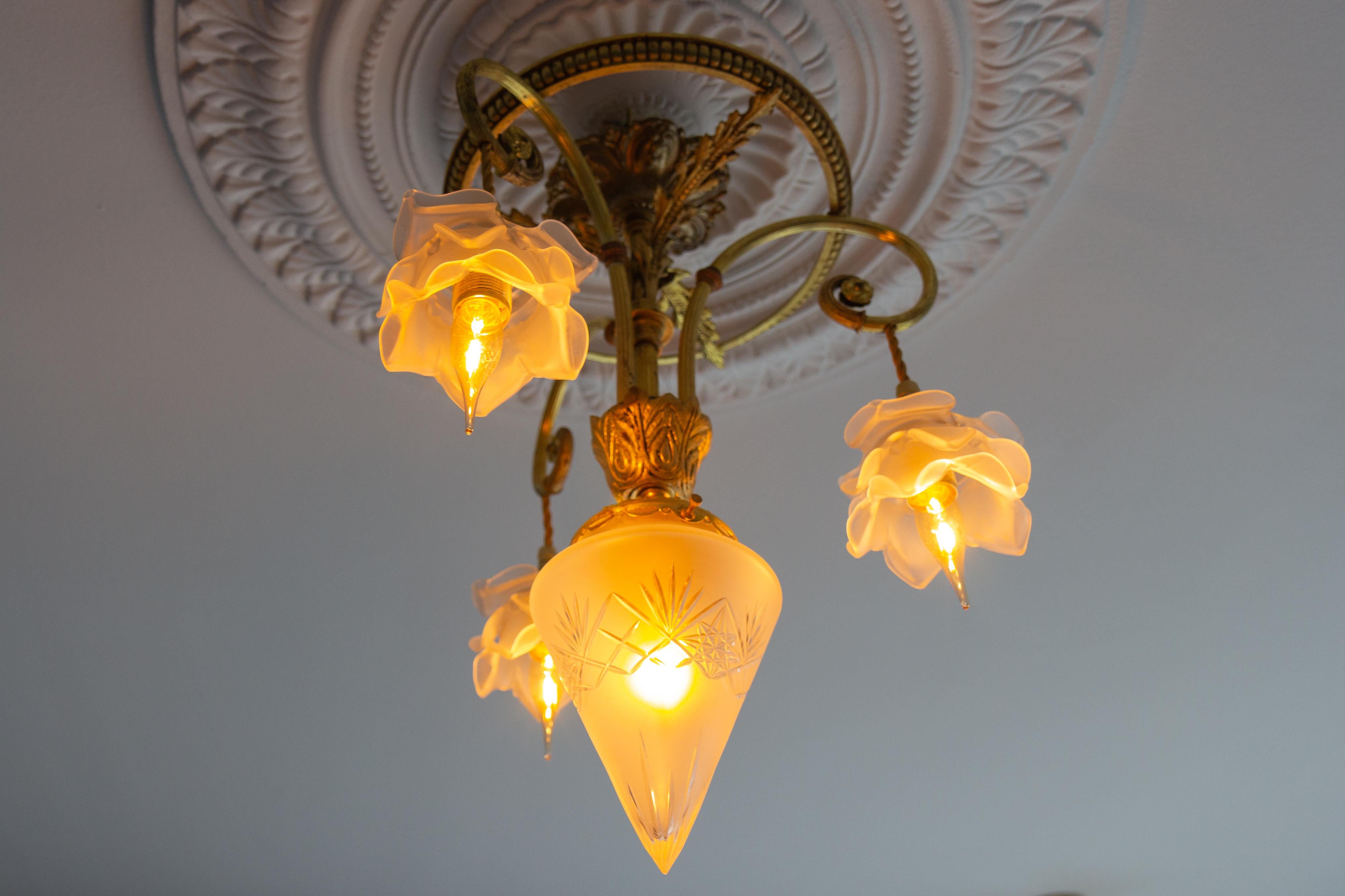 French Louis XVI Style Bronze and Frosted Glass Four-Light Pendant Chandelier For Sale 8