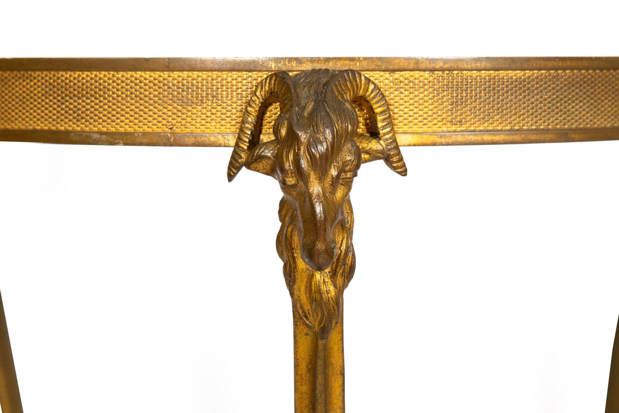 Bronze Table à deux niveaux en bronze et marbre de style Louis XVI, Gueridon en vente