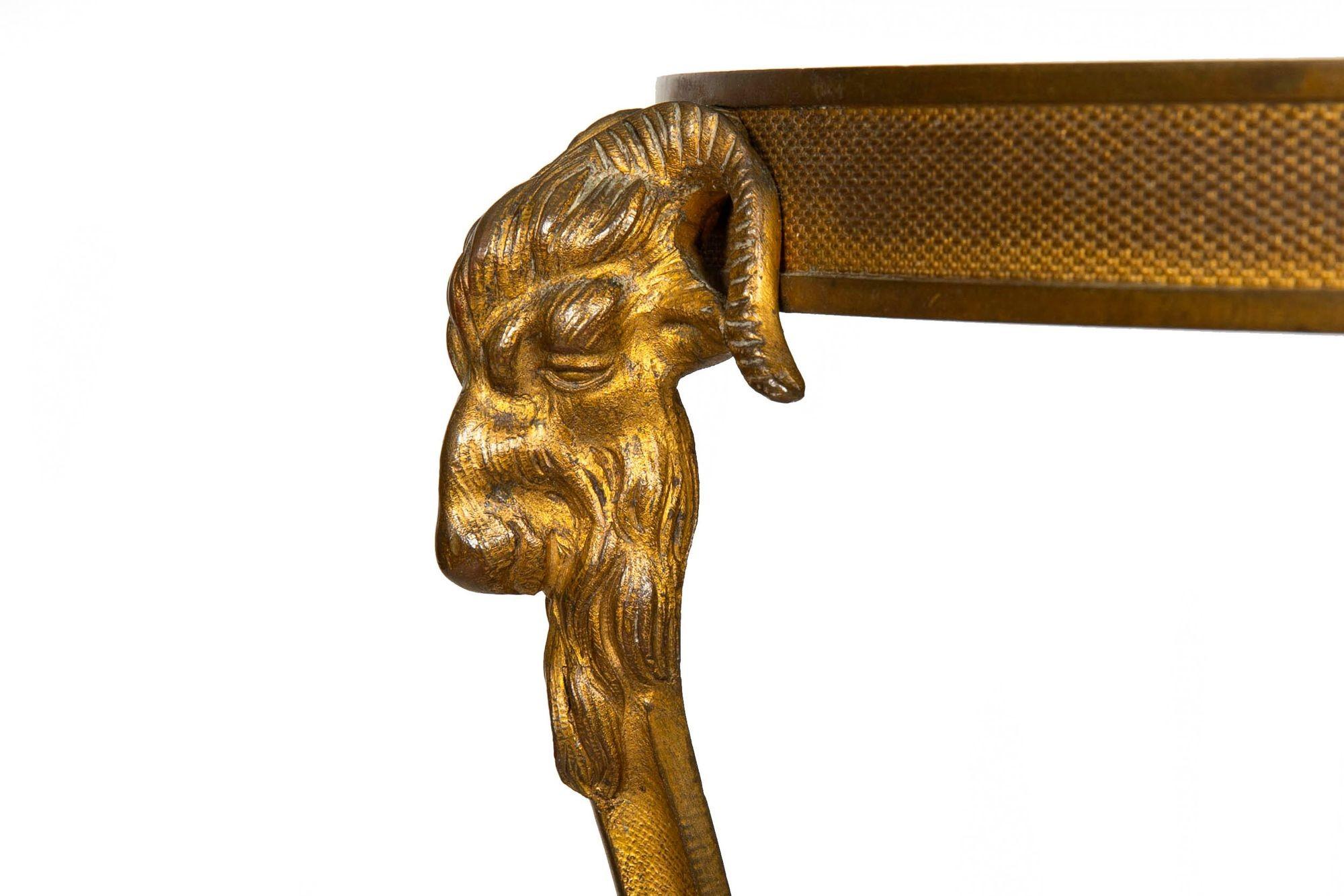 Table à deux niveaux en bronze et marbre de style Louis XVI, Gueridon en vente 1