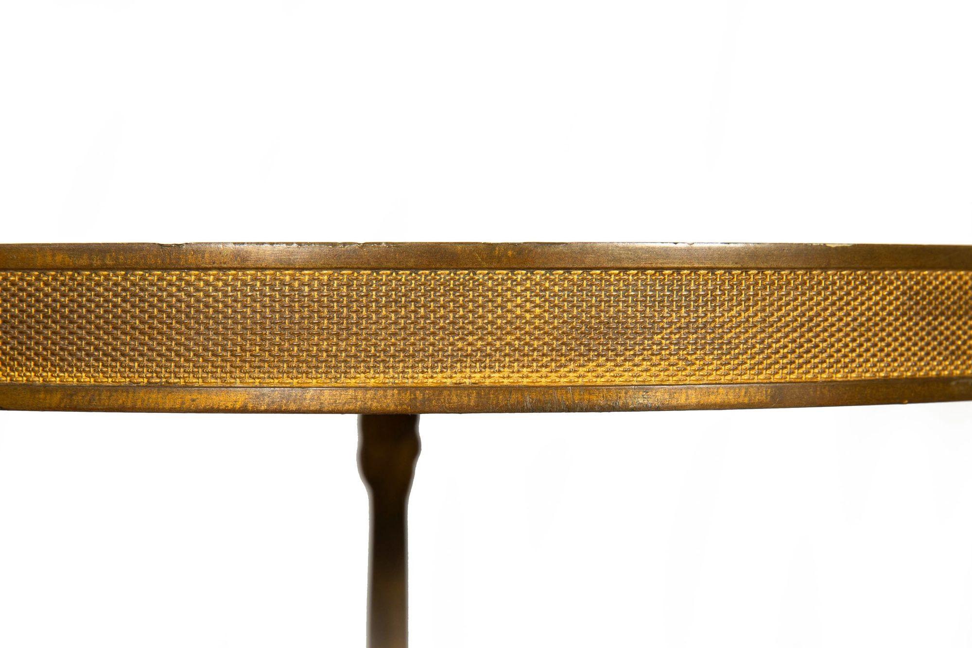 Table à deux niveaux en bronze et marbre de style Louis XVI, Gueridon en vente 2