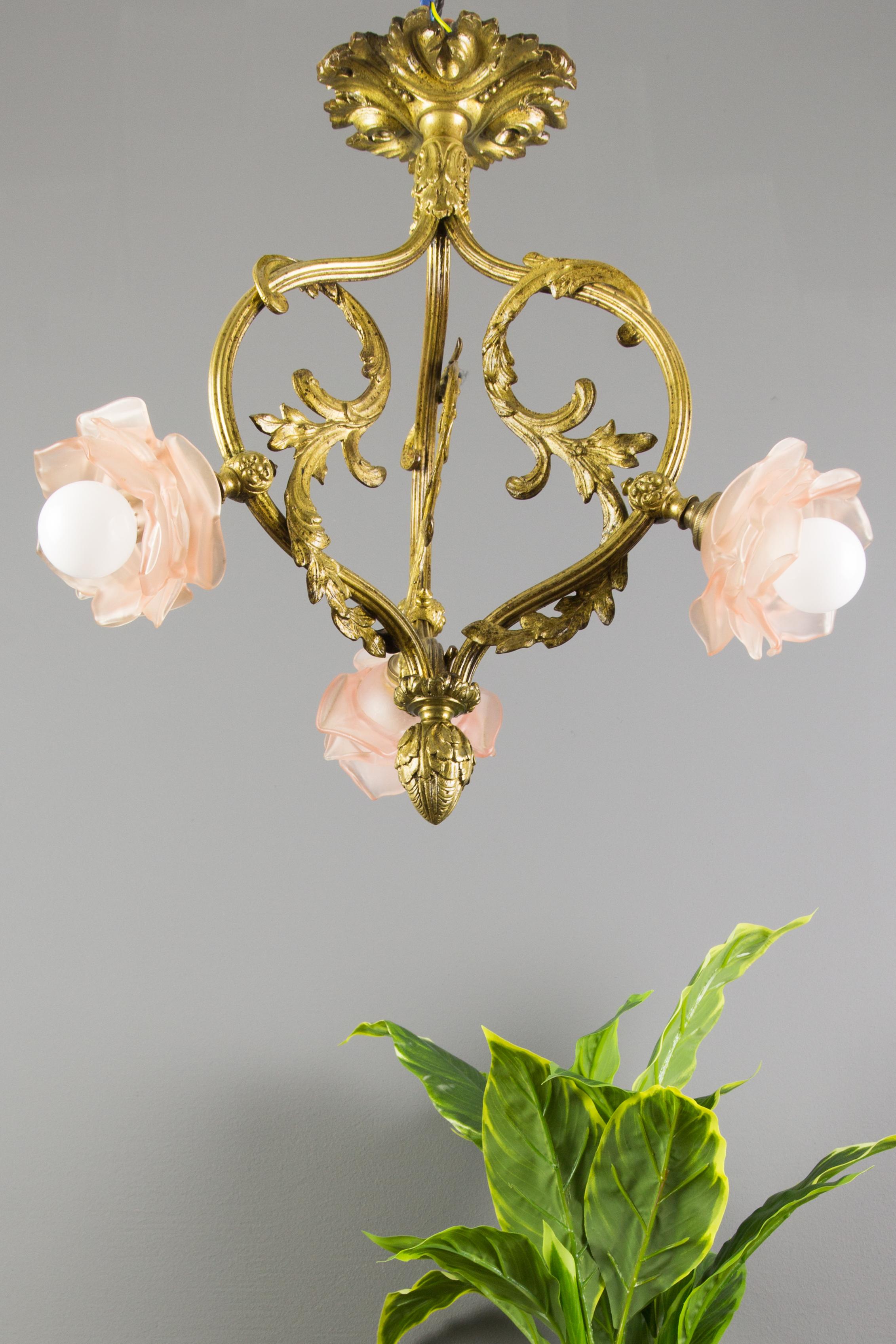 French Louis XVI Style Bronze and Pink Frosted Glass Three-Light Chandelier In Good Condition In Barntrup, DE