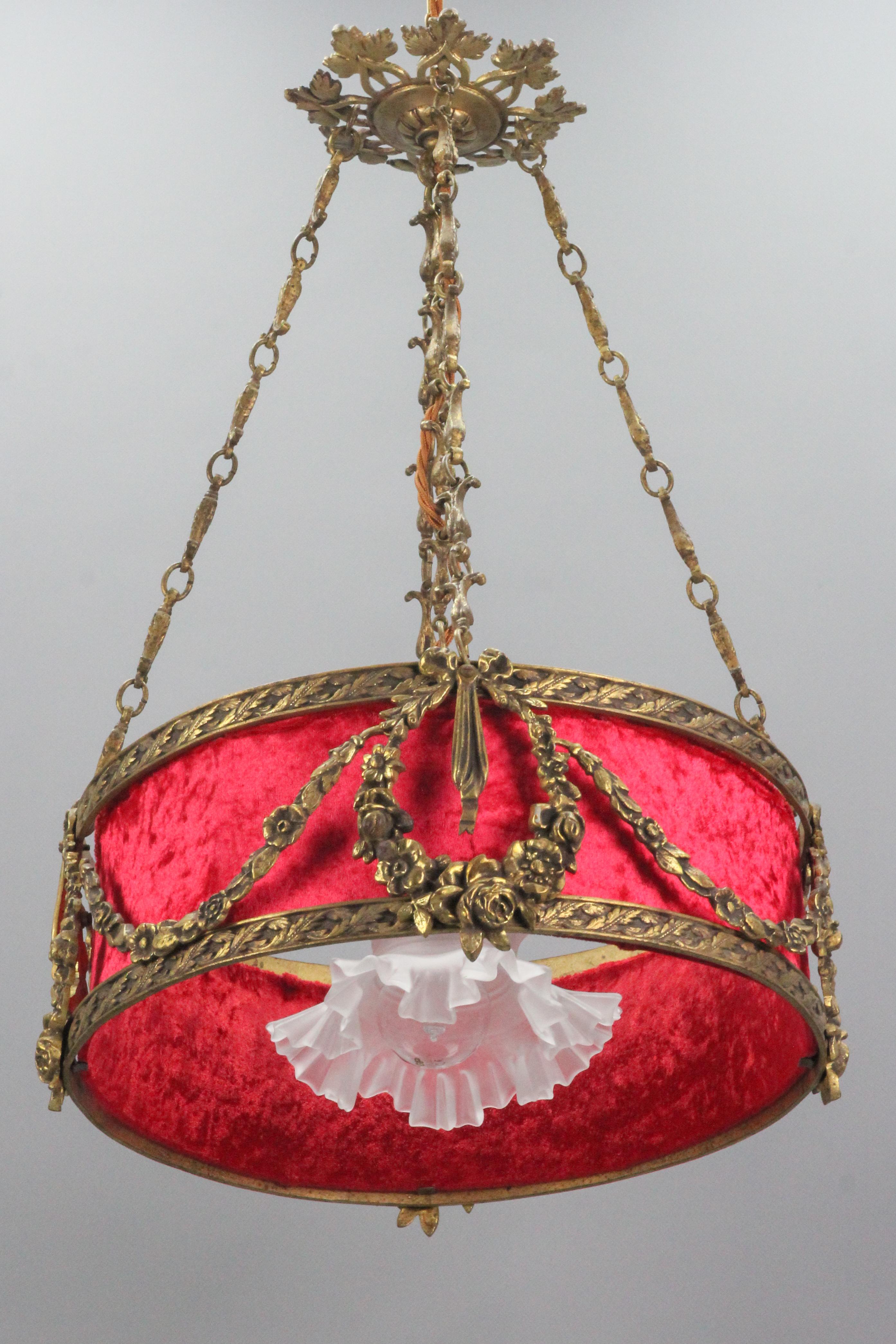 Frosted French Louis XVI Style Bronze and Red Fabric Shade Pendant Chandelier, 1920s For Sale