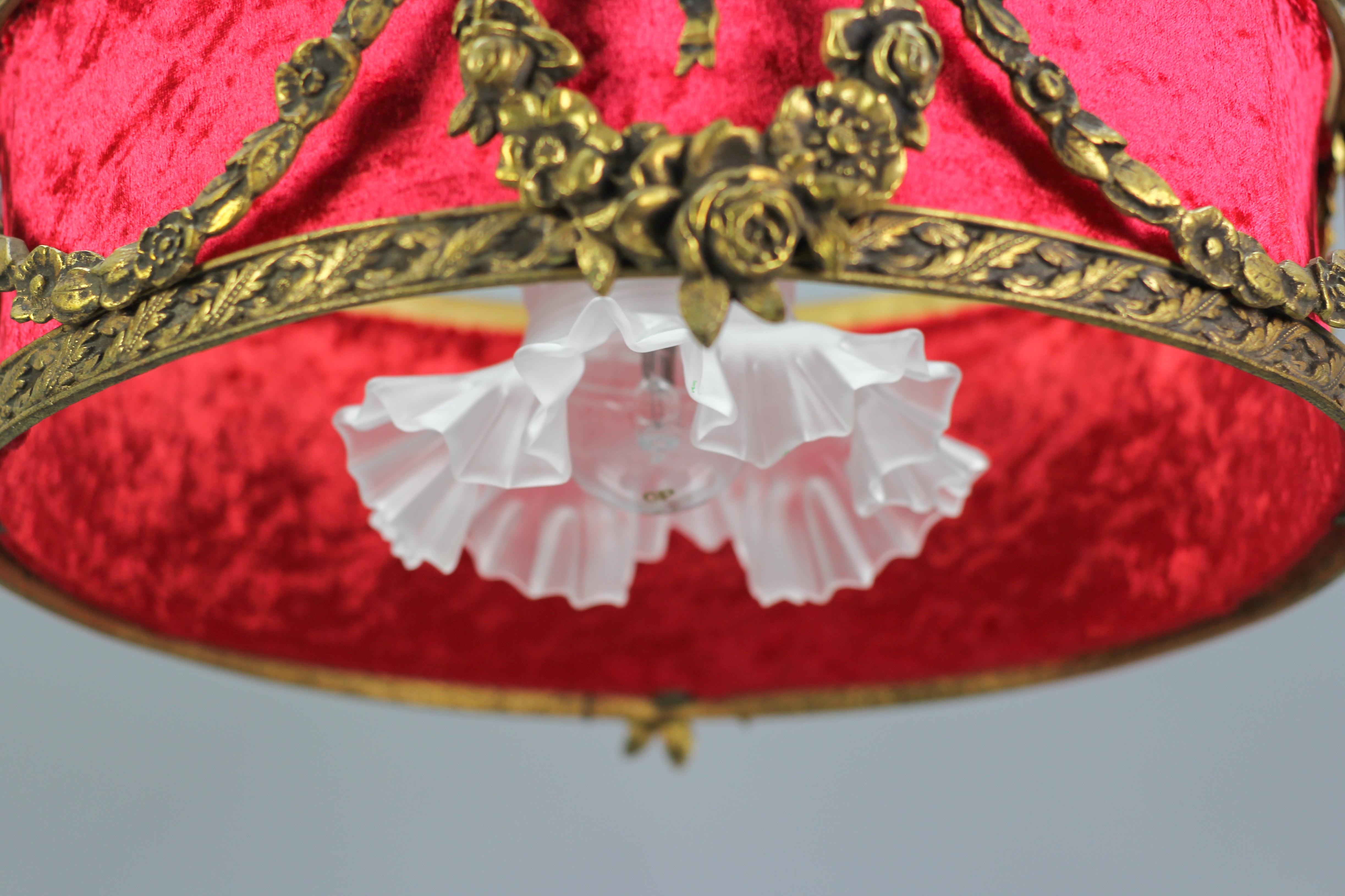 French Louis XVI Style Bronze and Red Fabric Shade Pendant Chandelier, 1920s For Sale 2