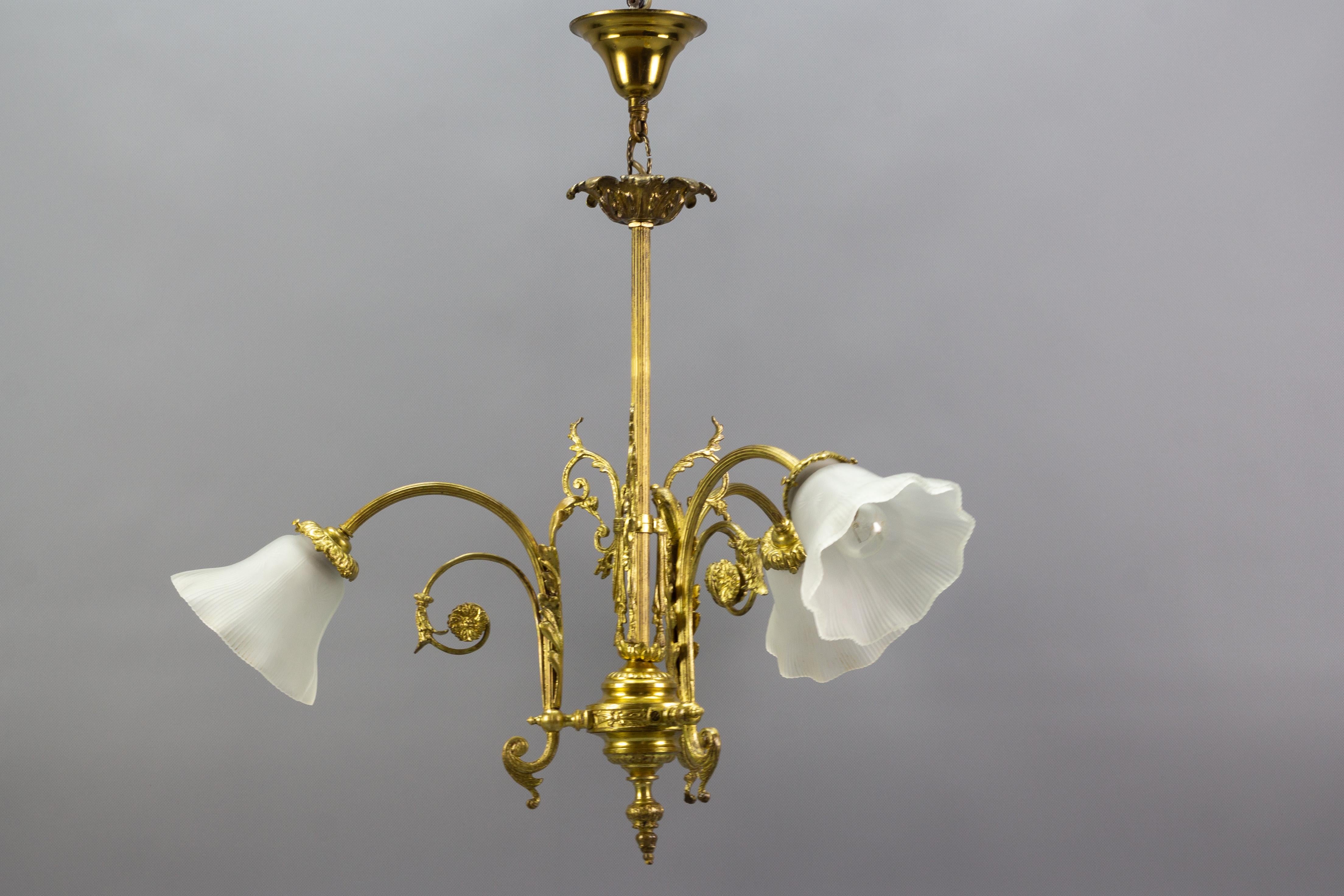 French Louis XVI Style Bronze and White Frosted Glass Three-Light Chandelier In Good Condition In Barntrup, DE