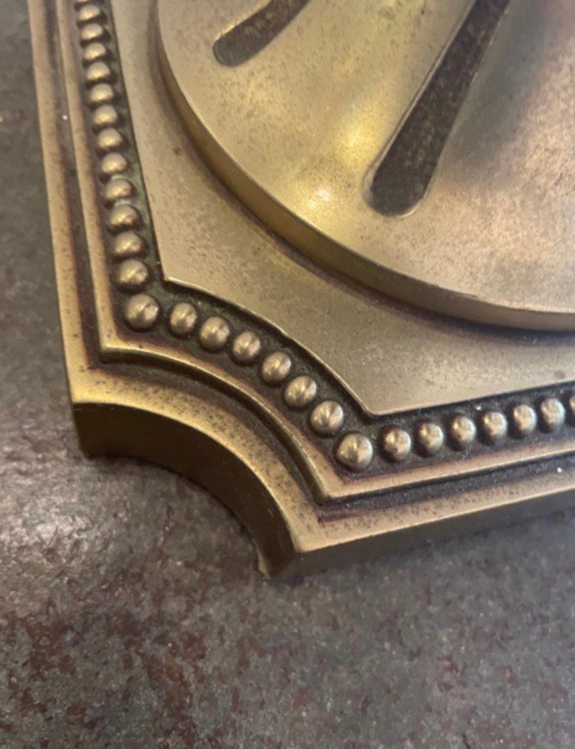 Bronze-Kandelaber im Louis-XVI.-Stil im Zustand „Hervorragend“ im Angebot in Dallas, TX
