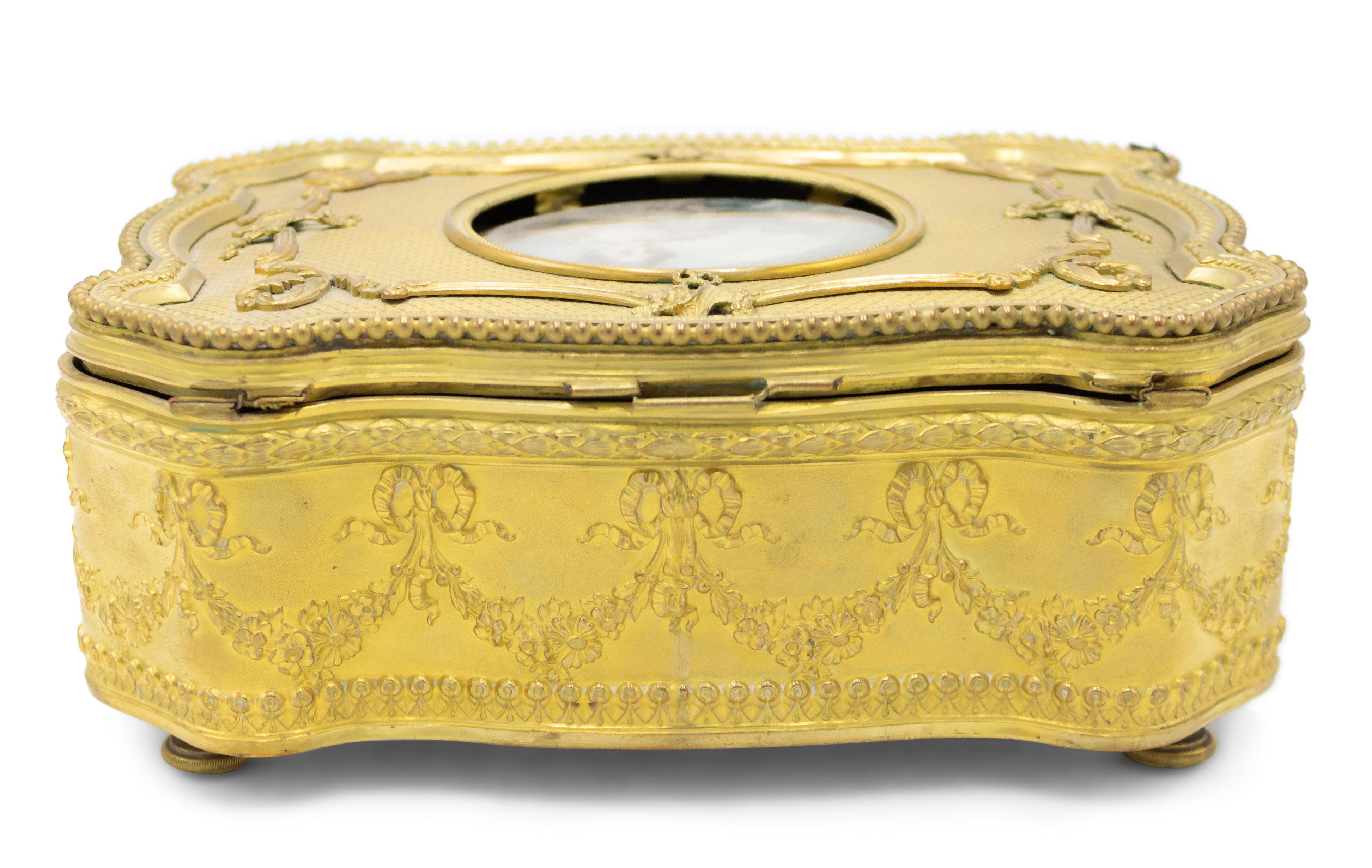 French Louis XVI Style Bronze Dore Box For Sale 2
