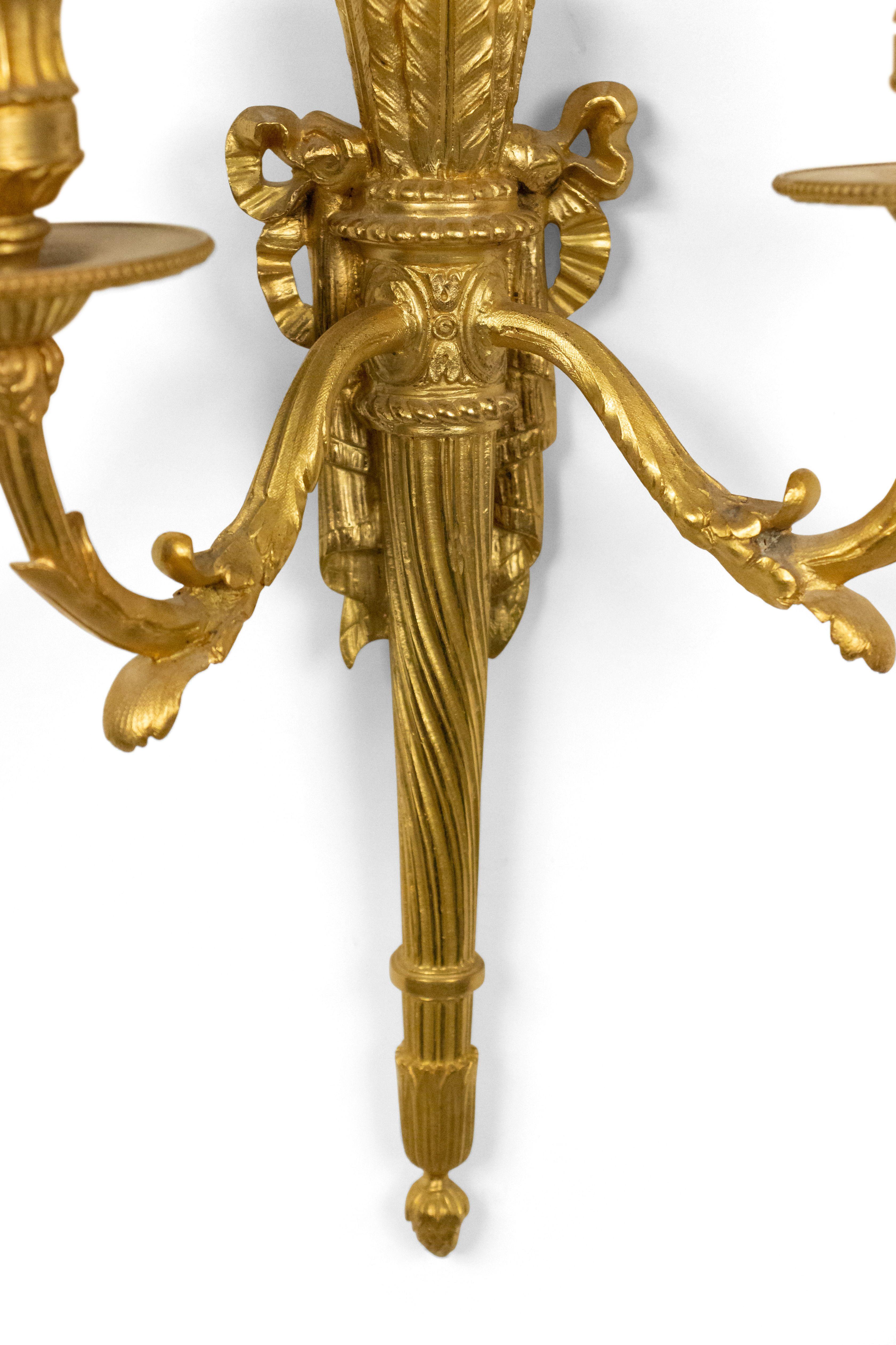 Bronze-Dore-Wandleuchter im Louis-XVI.-Stil (Louis XVI.) im Angebot