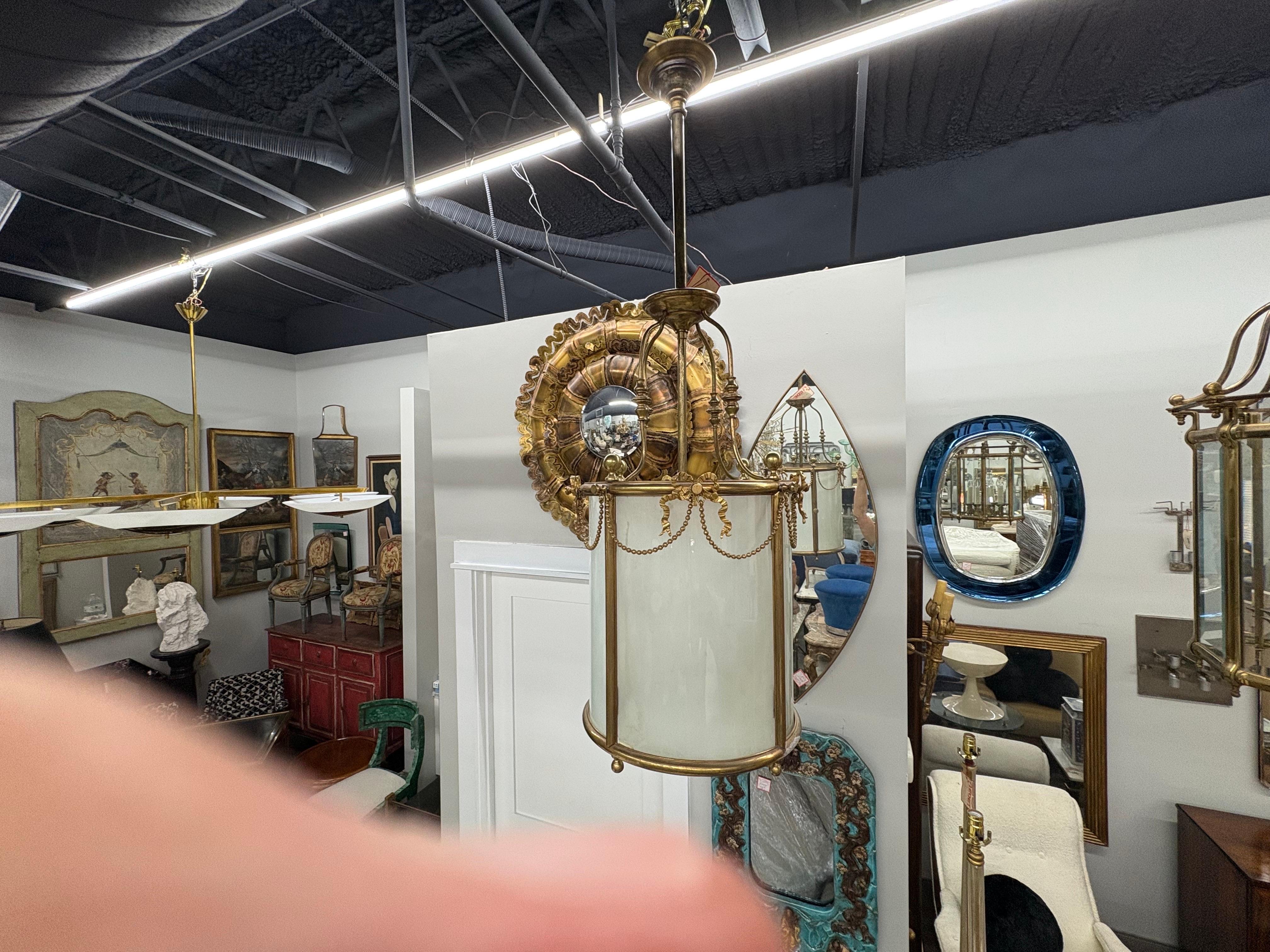 Französische Bronze-Laterne im Louis-XVI-Stil im Zustand „Gut“ im Angebot in Houston, TX