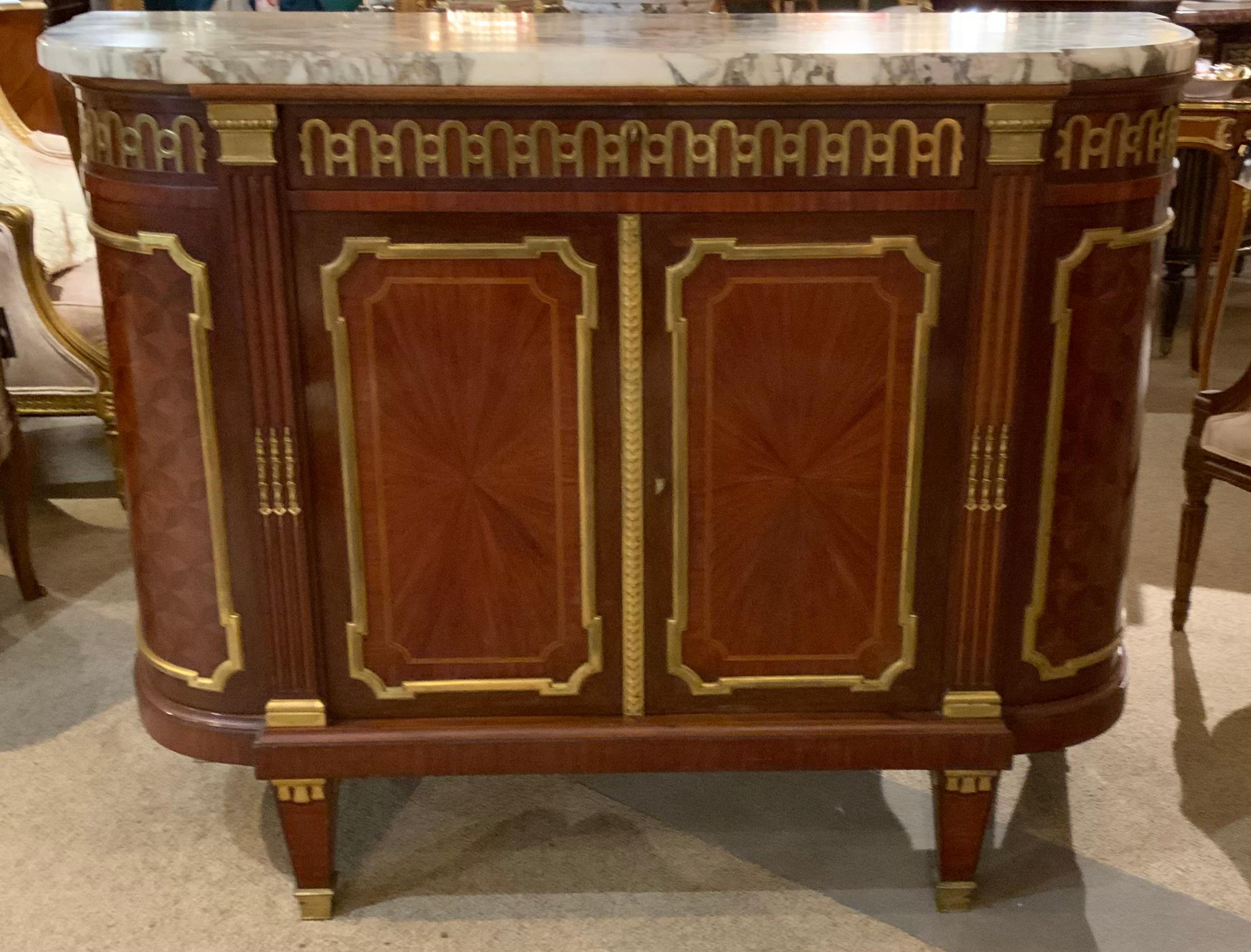French Louis XVI style bronze mounted mahogany buffet/server, 19 th century In Excellent Condition For Sale In Houston, TX