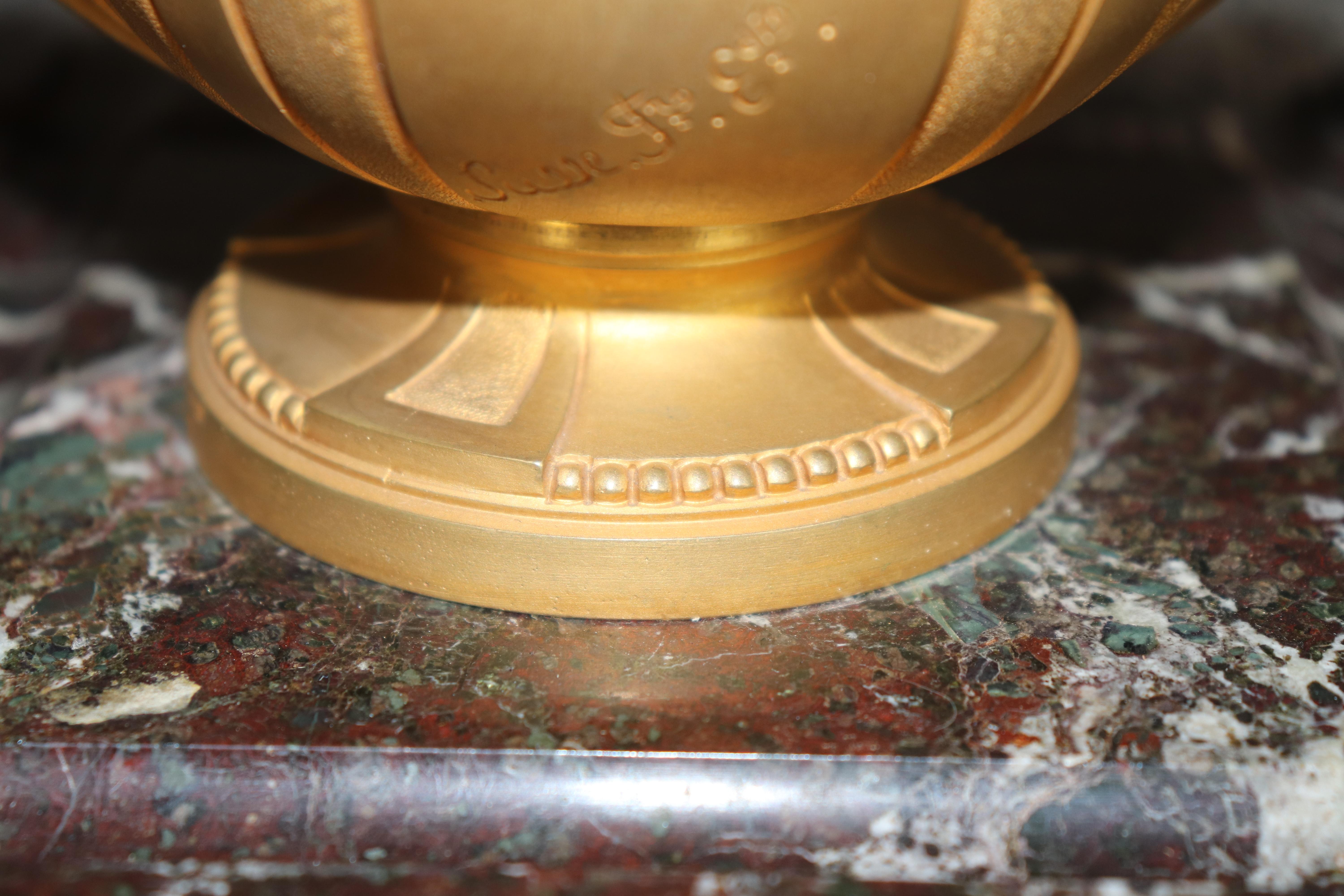 Encrier en bronze doré et marbre rouge de style Louis XVI par Susse Frères en vente 5