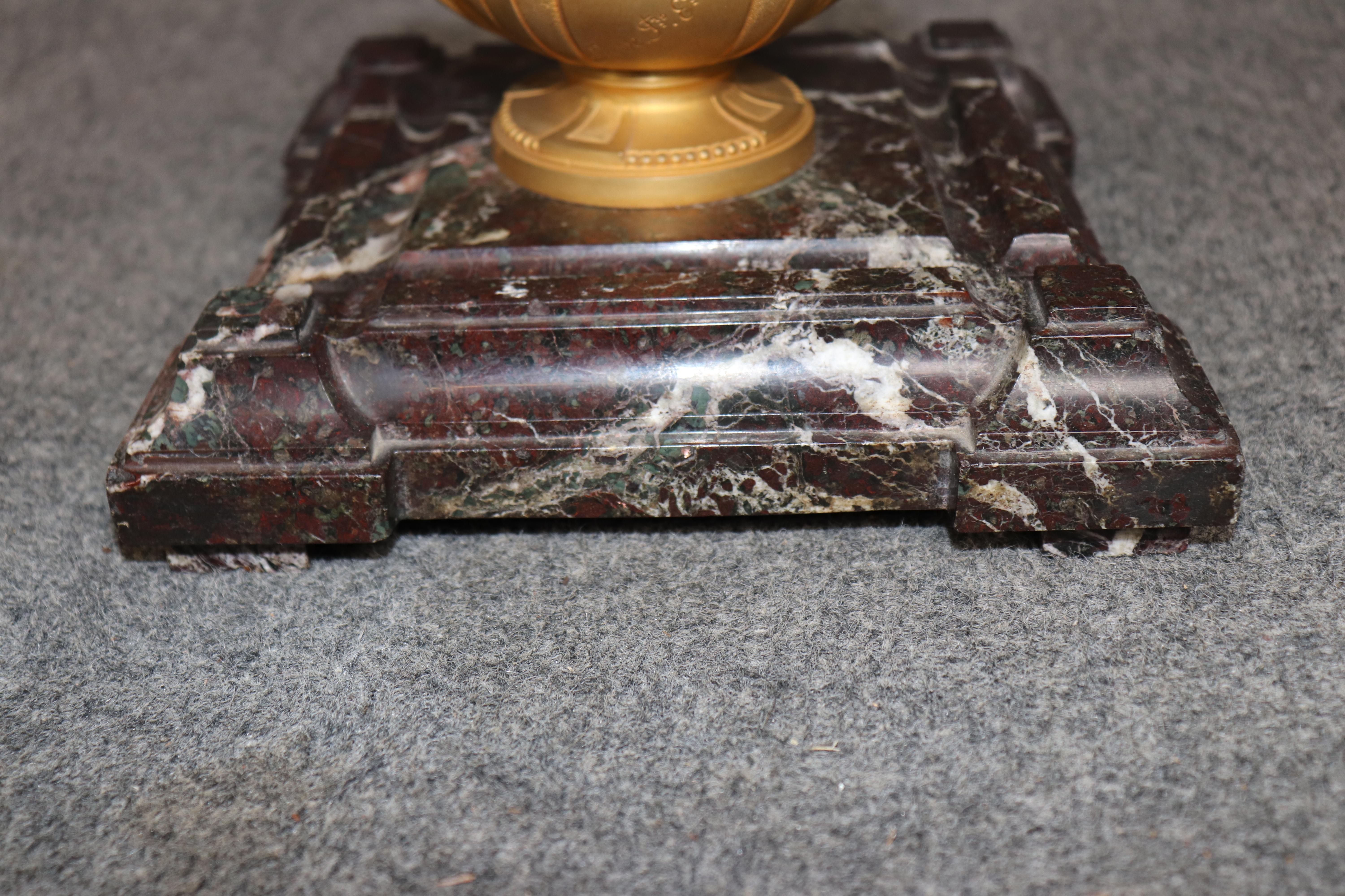 Encrier en bronze doré et marbre rouge de style Louis XVI par Susse Frères en vente 8