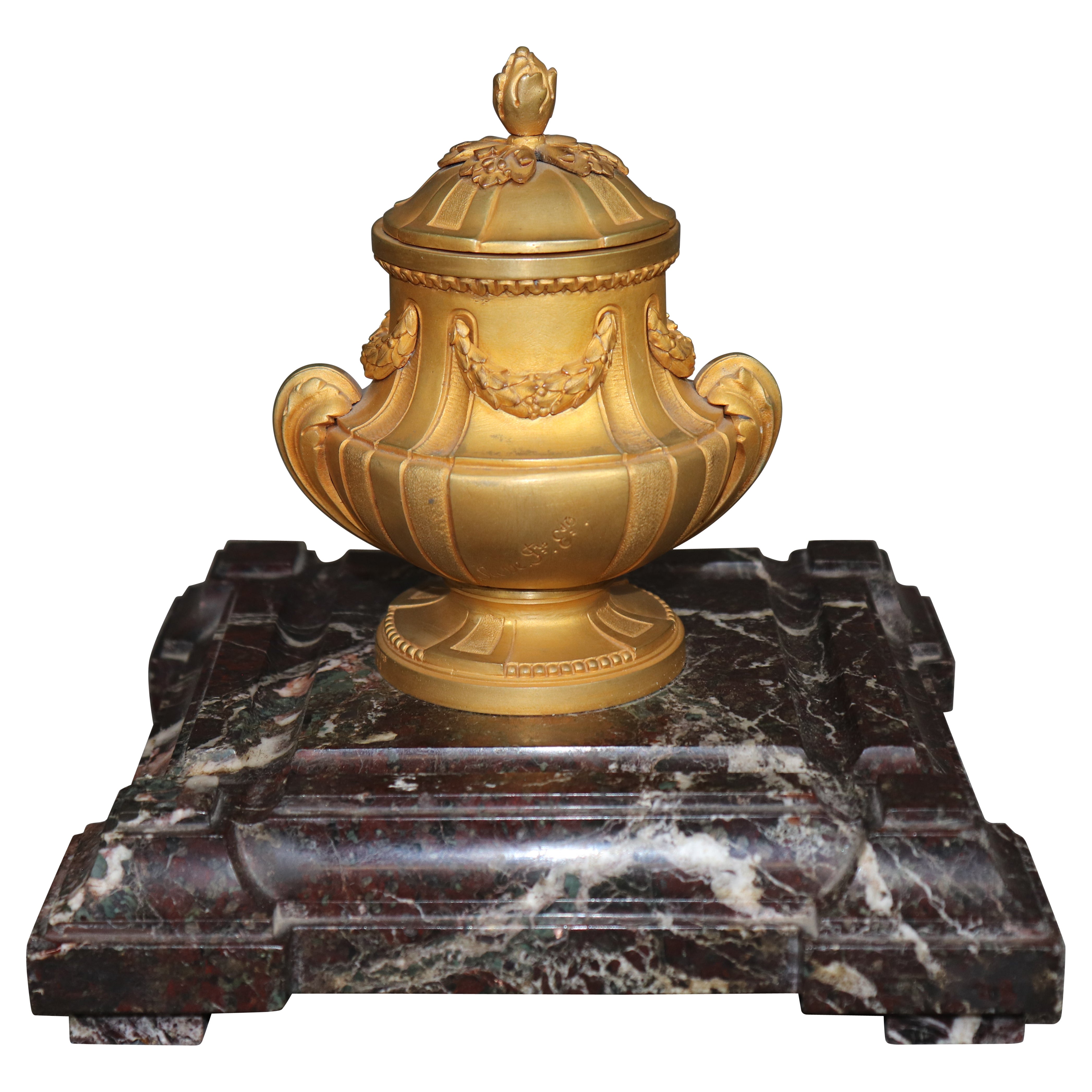 Encrier en bronze doré et marbre rouge de style Louis XVI par Susse Frères en vente