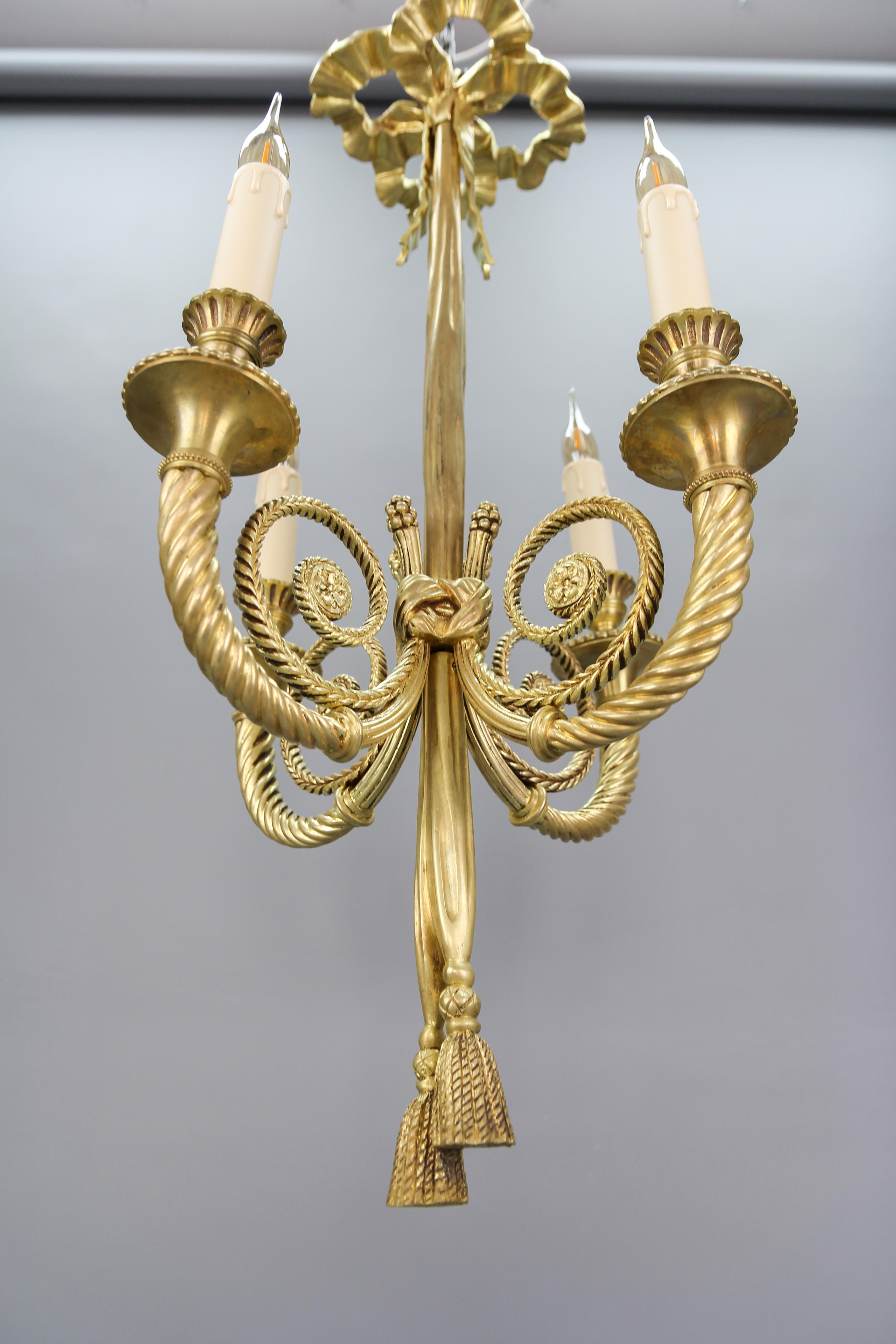 French Louis XVI Style Bronze Ribbon and Tassel Four-Light Chandelier, 1910s For Sale 6