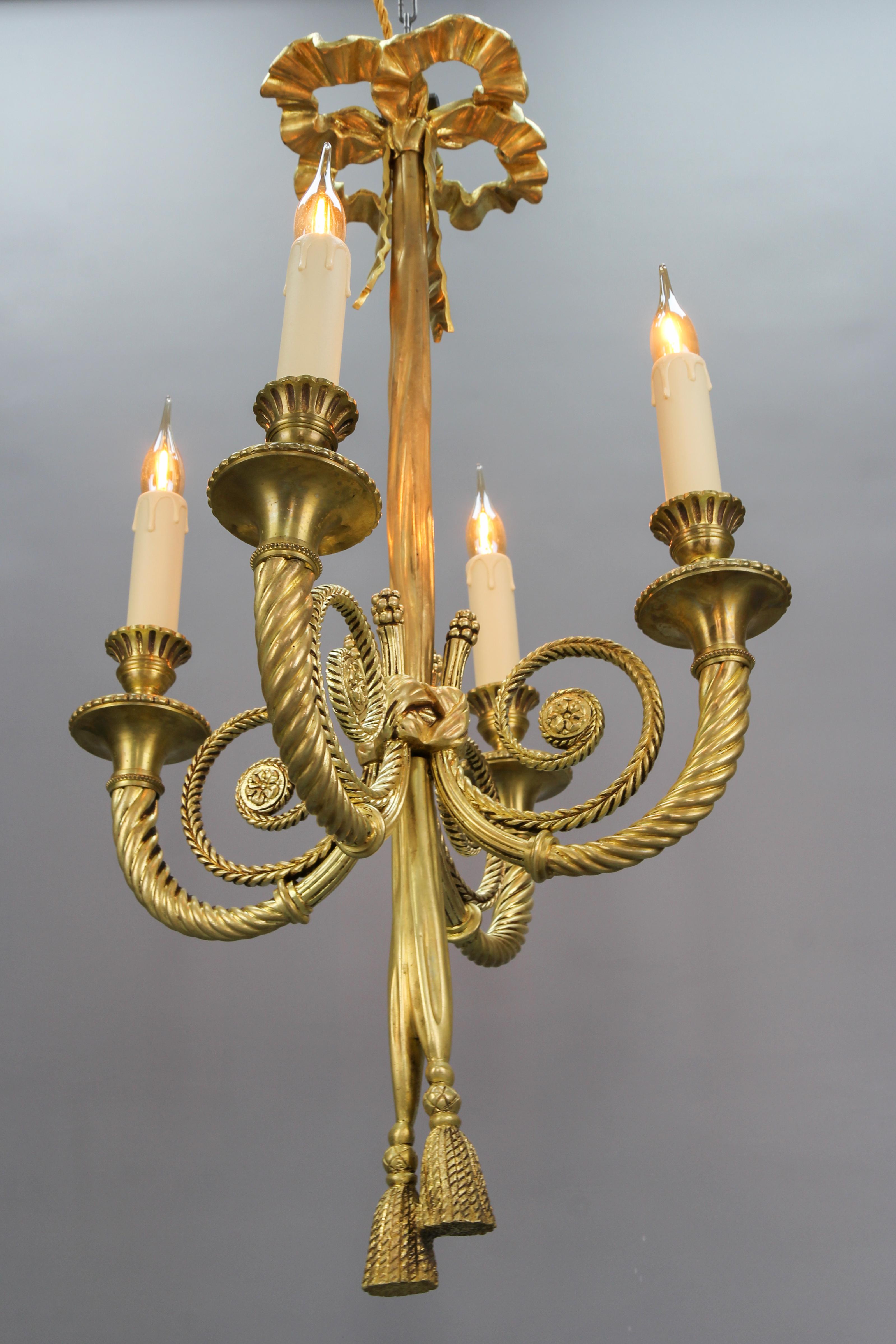 French Louis XVI Style Bronze Ribbon and Tassel Four-Light Chandelier, 1910s For Sale 8