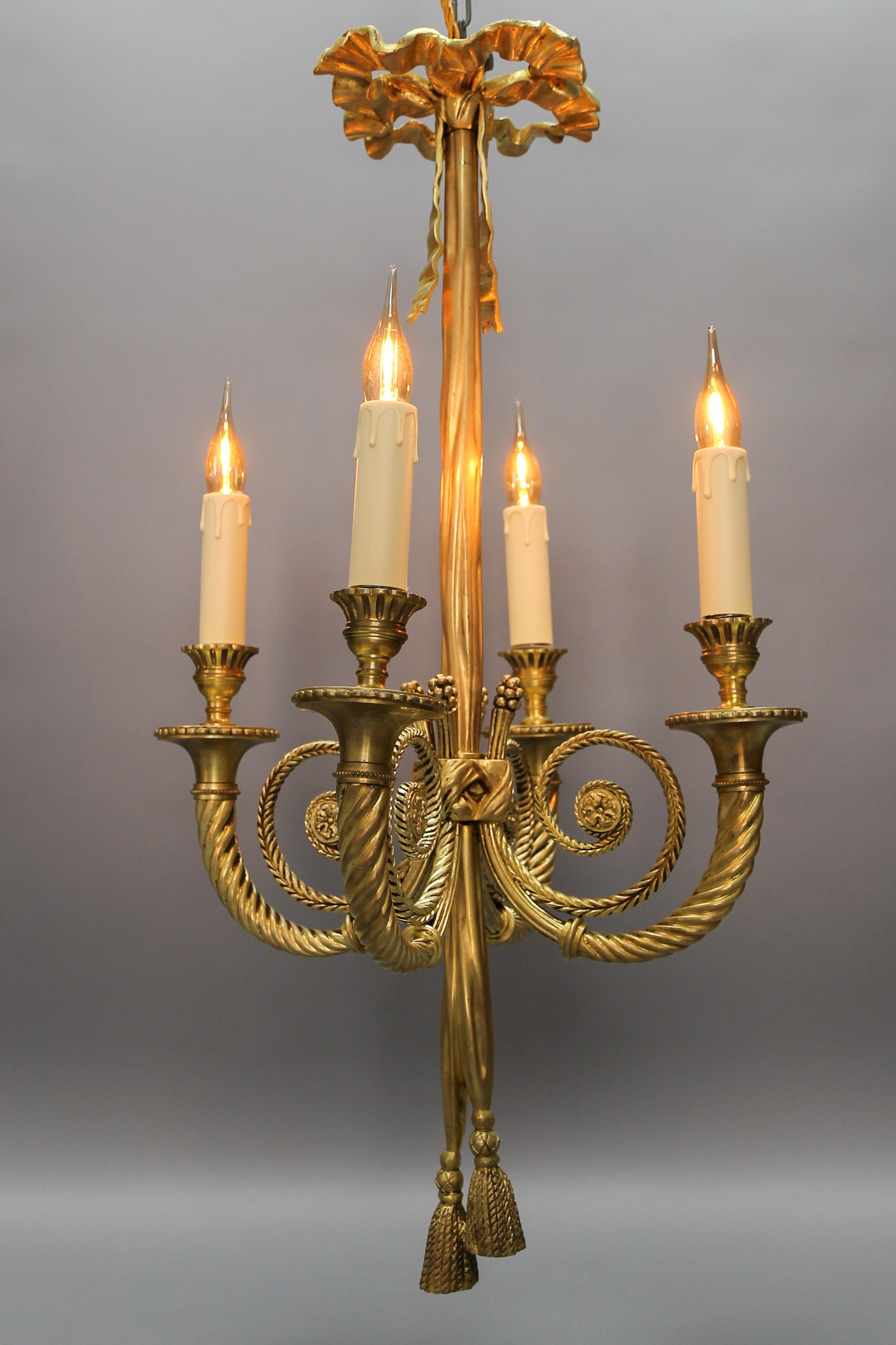 French Louis XVI Style Bronze Ribbon and Tassel Four-Light Chandelier, 1910s For Sale 9