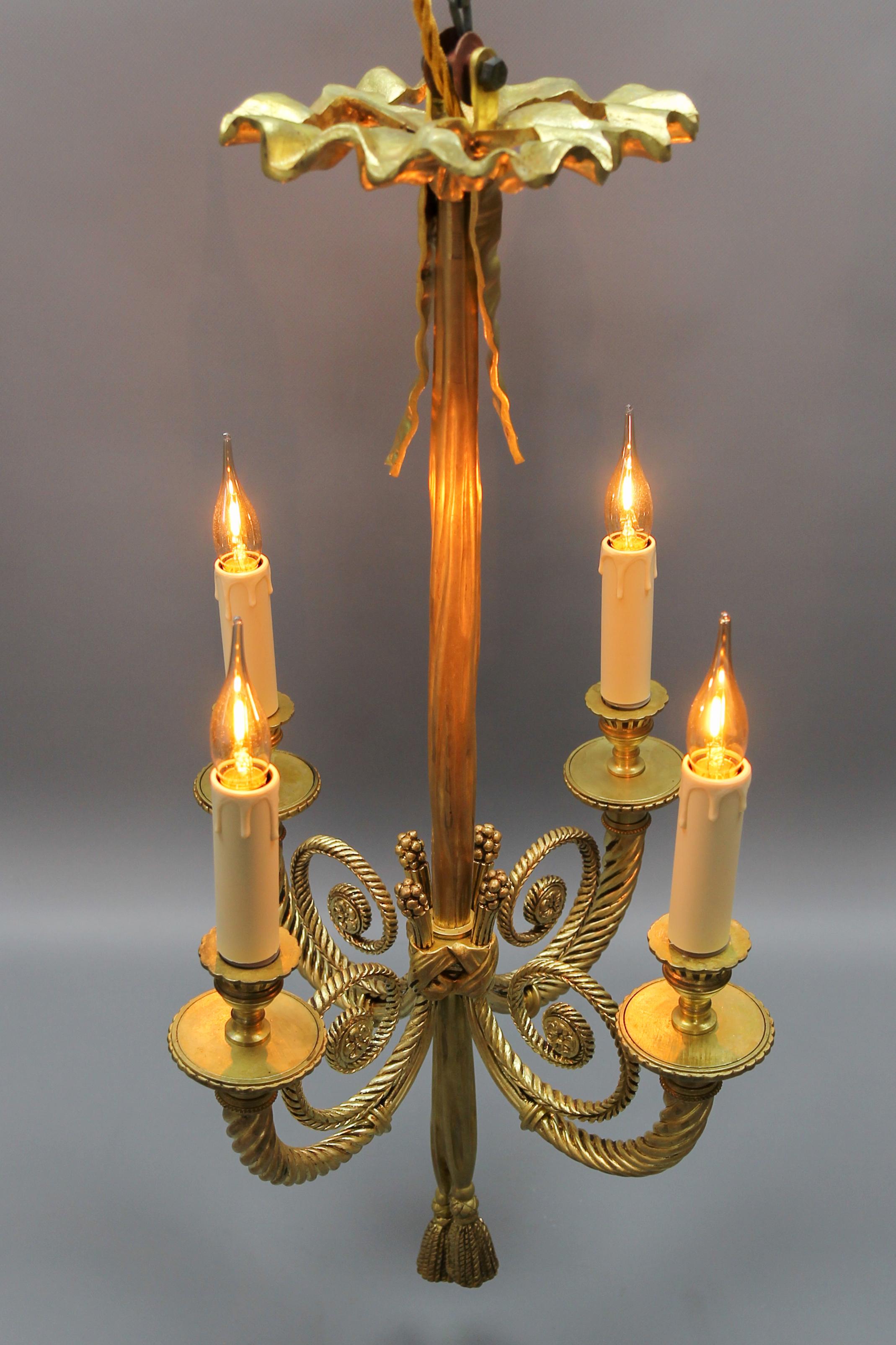 French Louis XVI Style Bronze Ribbon and Tassel Four-Light Chandelier, 1910s For Sale 10