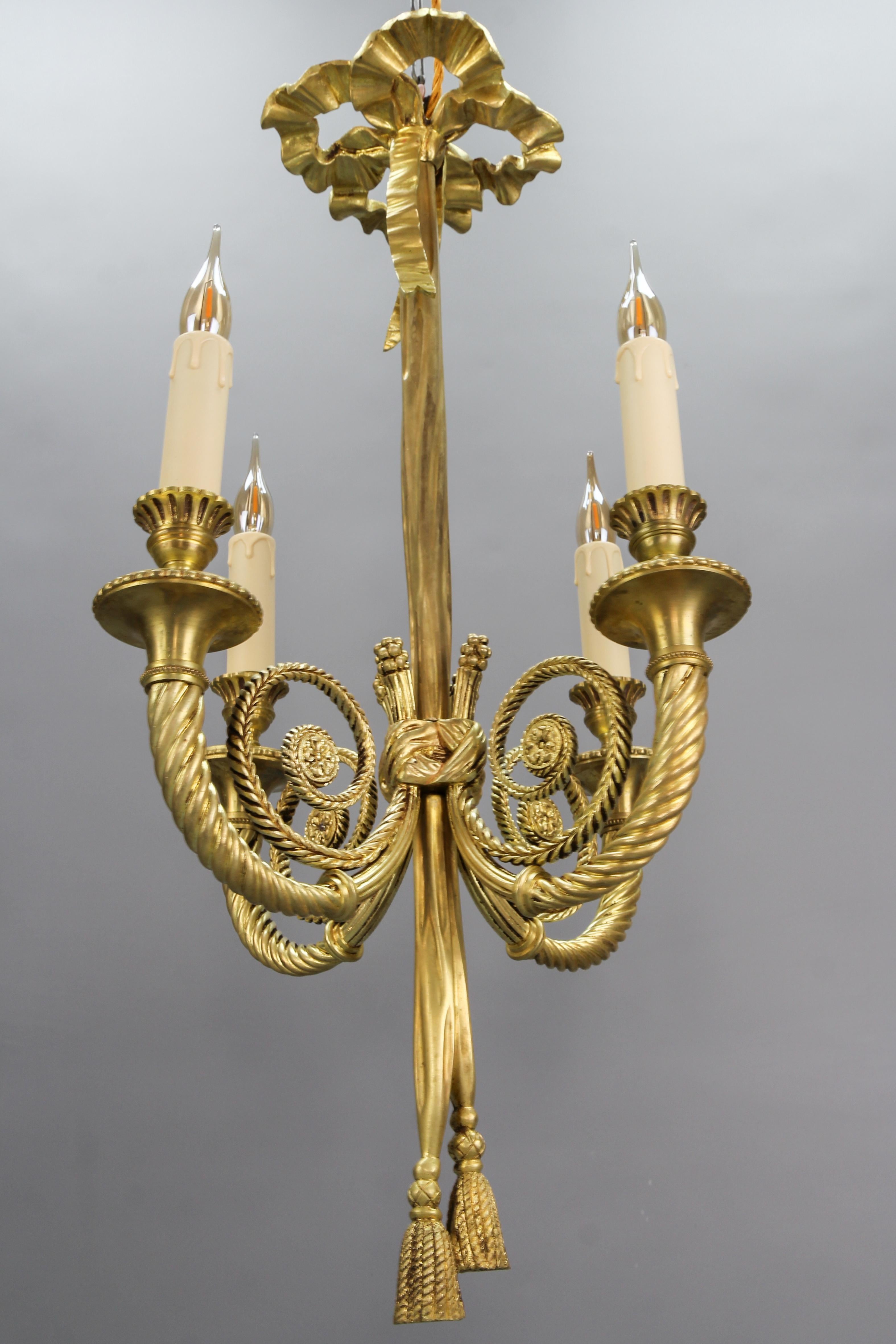 French Louis XVI Style Bronze Ribbon and Tassel Four-Light Chandelier, 1910s For Sale 16