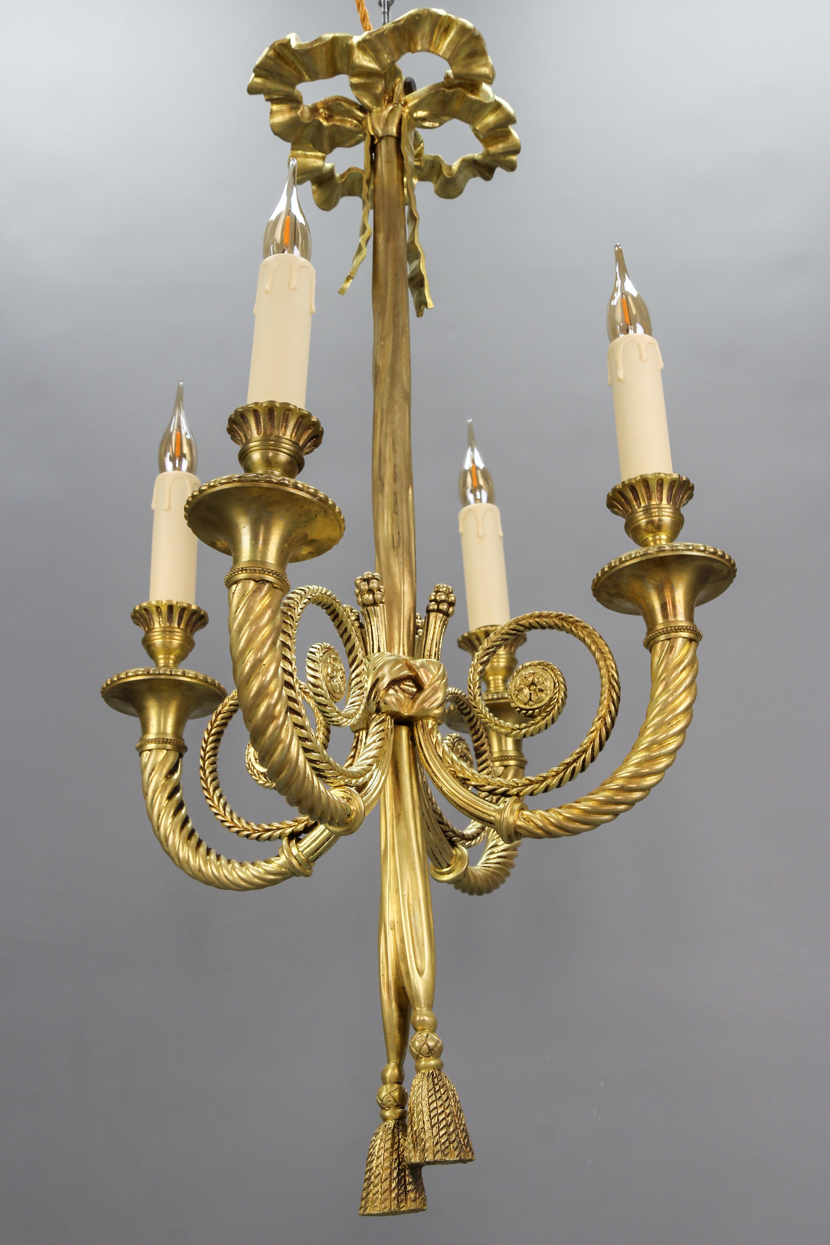 French Louis XVI Style Bronze Ribbon and Tassel Four-Light Chandelier, 1910s For Sale 3