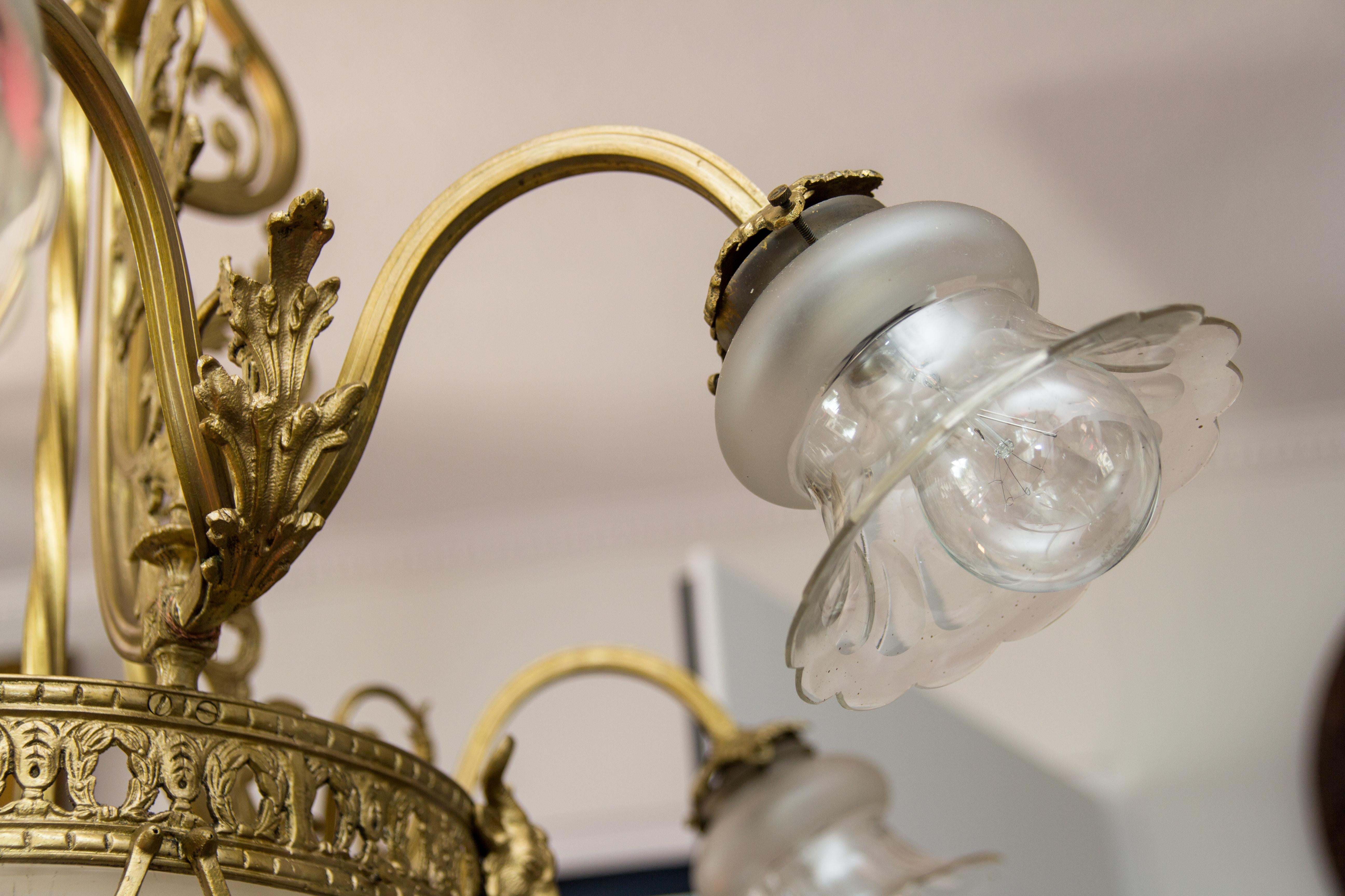 Early 20th Century French Louis XVI Style Bronze and Glass Seven-Light Chandelier, 1920s
