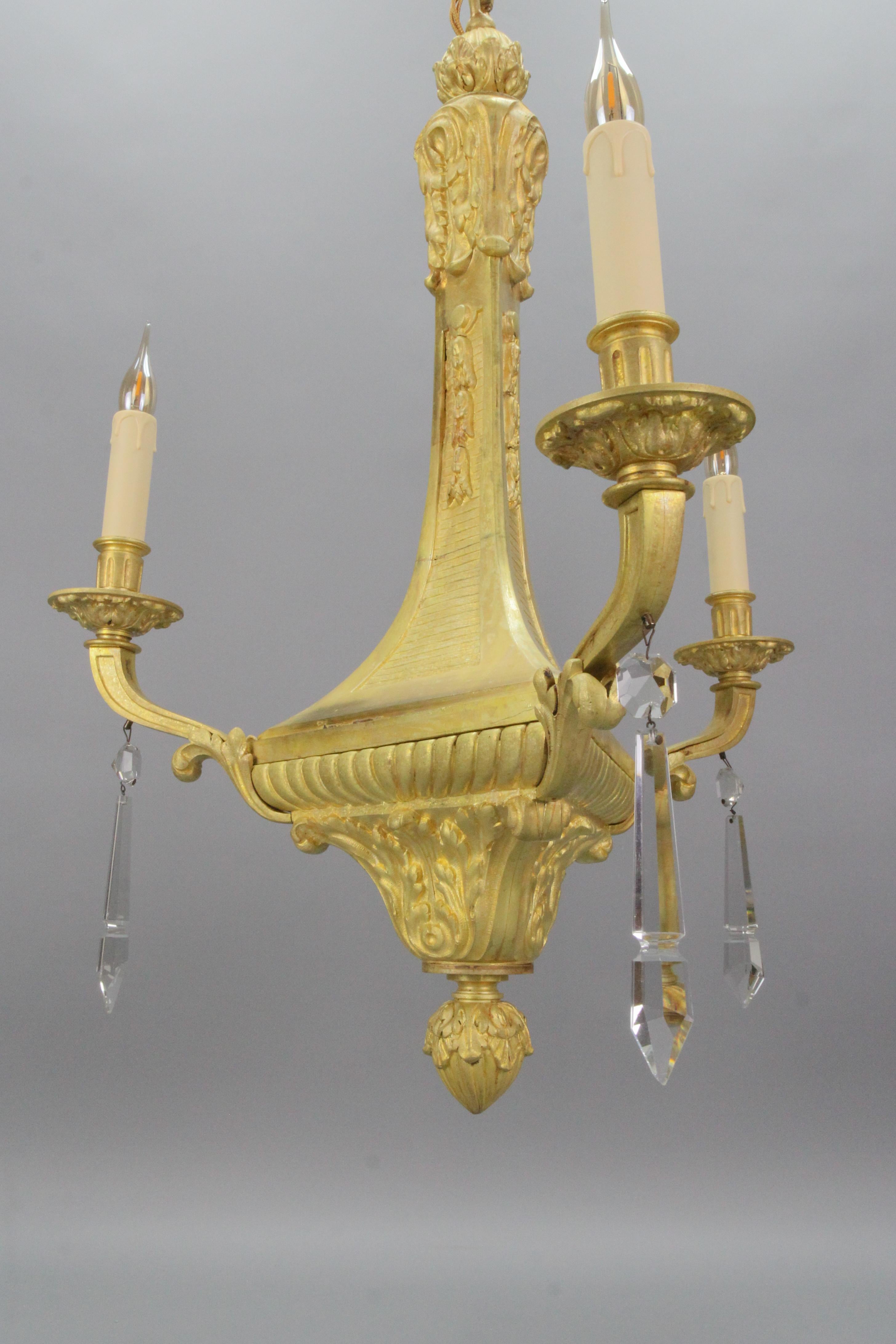 French Louis XVI Style Bronze Three-Light Chandelier, Early 20th Century For Sale 9