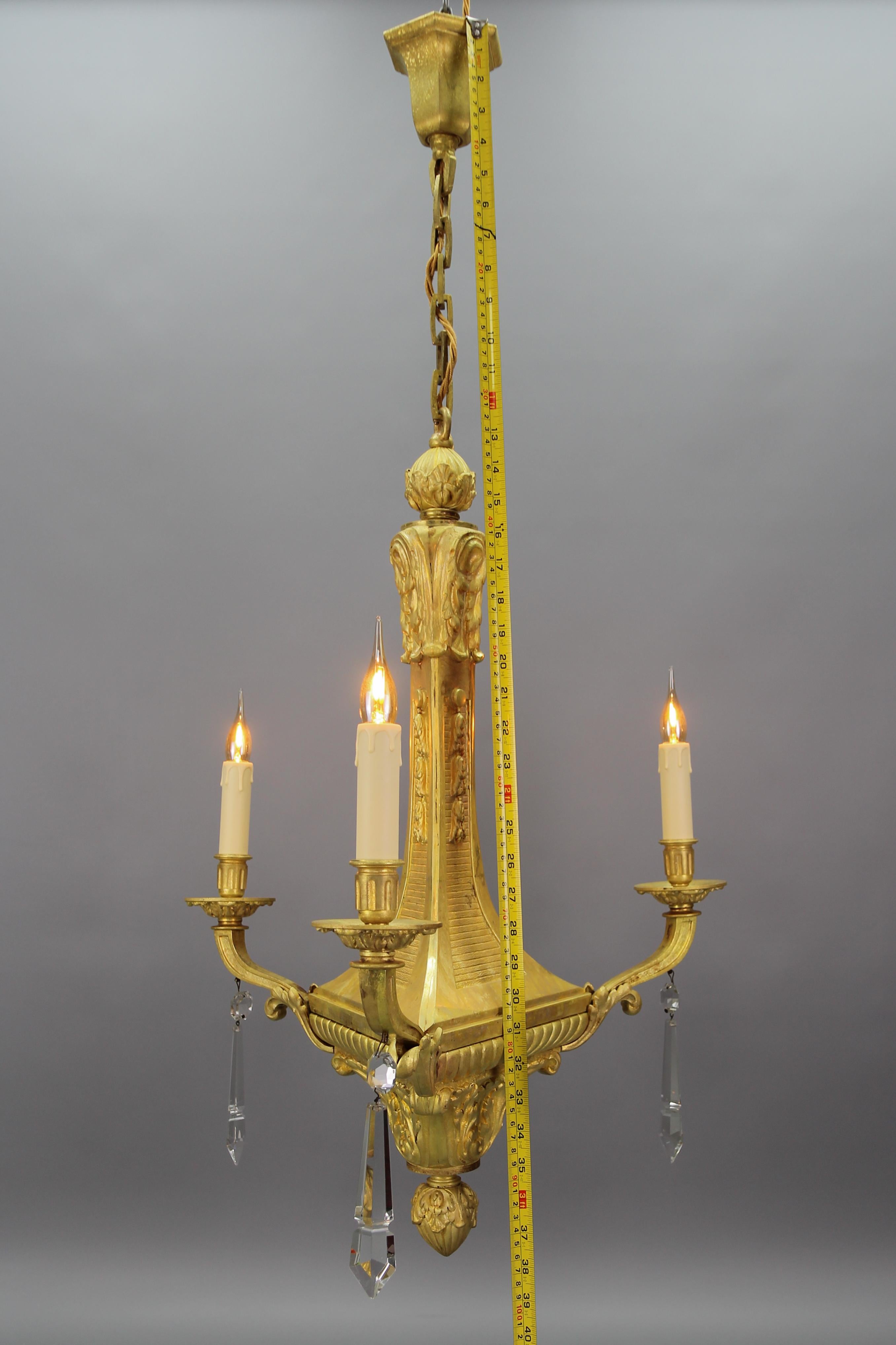 French Louis XVI Style Bronze Three-Light Chandelier, Early 20th Century For Sale 15