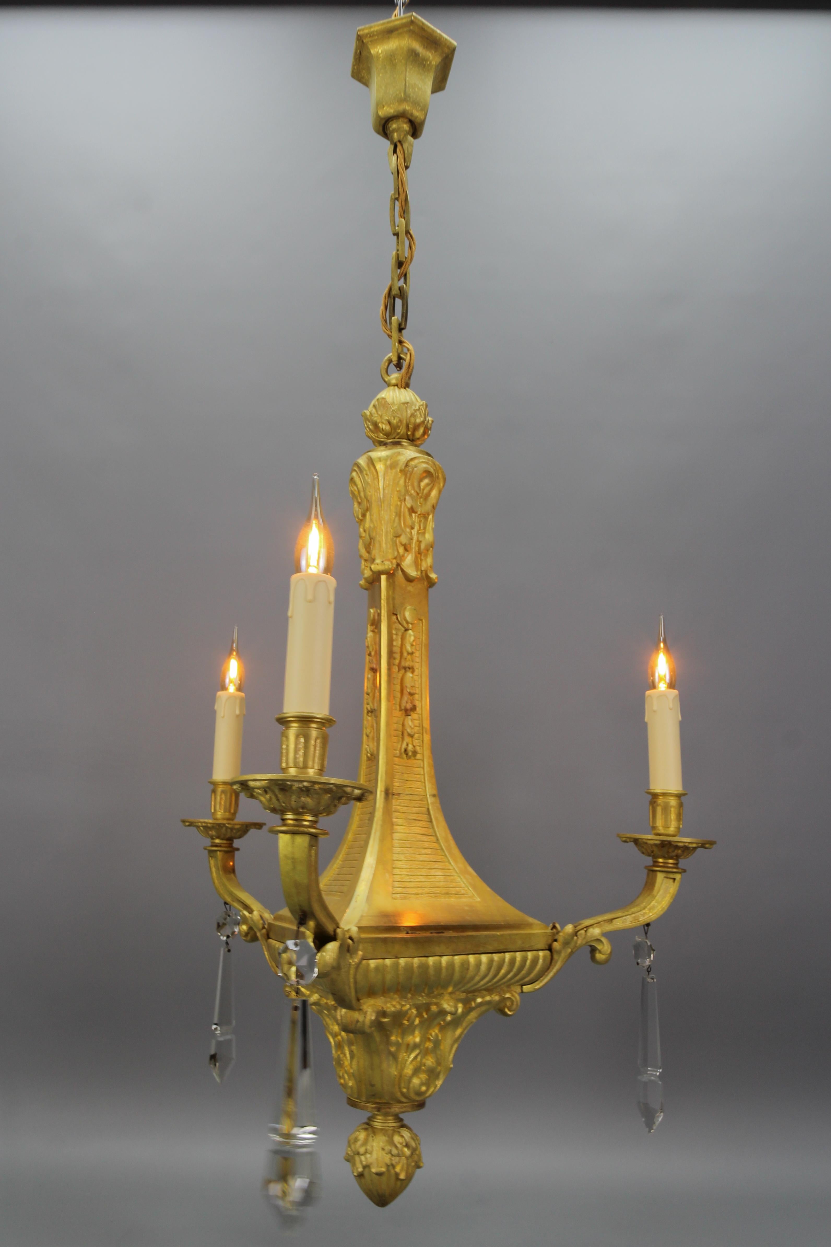French Louis XVI Style Bronze Three-Light Chandelier, Early 20th Century For Sale 16