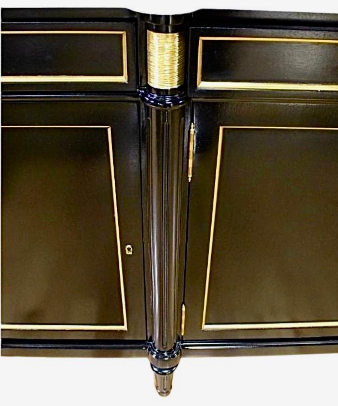 Buffet francés estilo Luis XVI Enfilade en venta 4