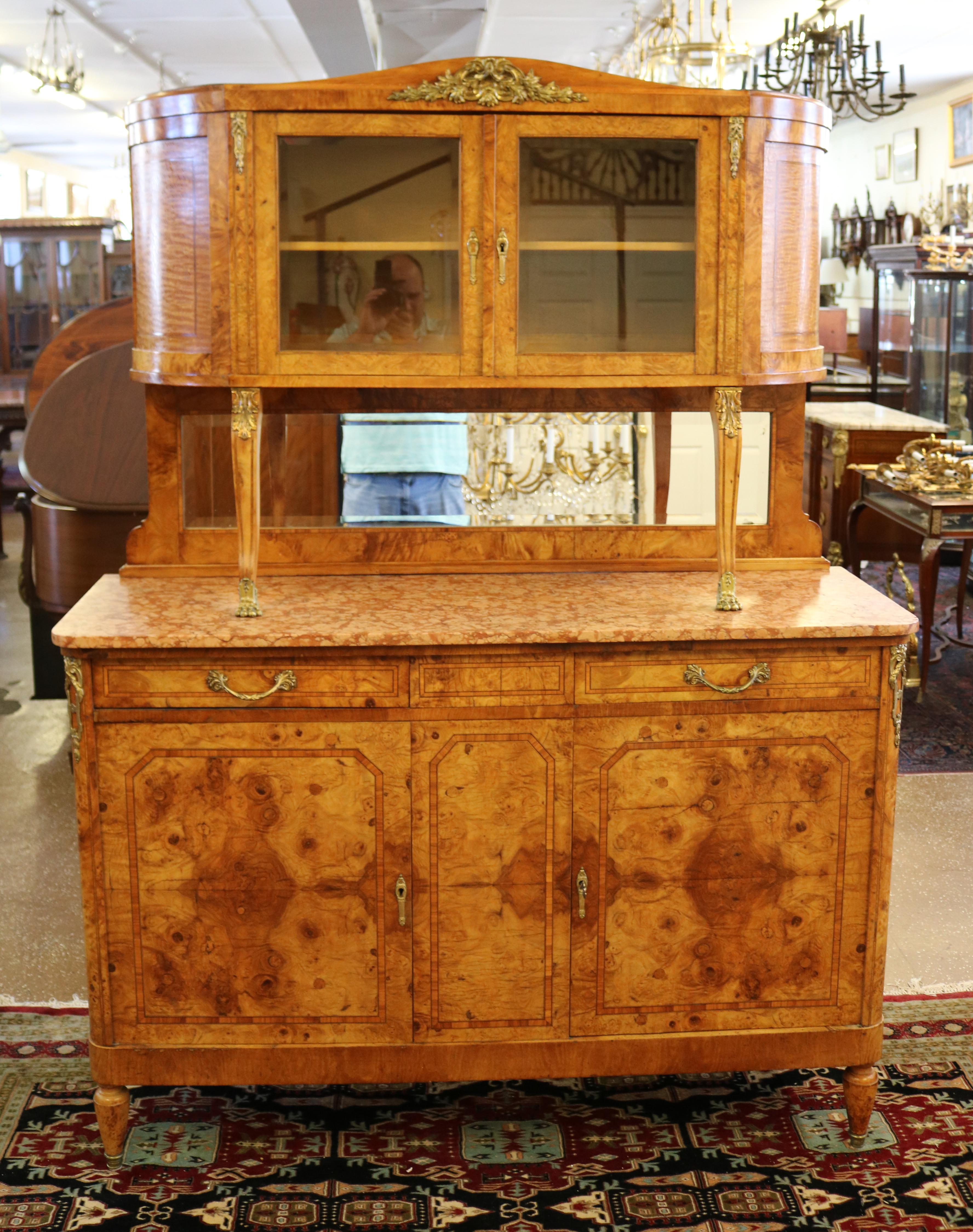 ​French Louis XVI Style Burled Walnut Marble Top Sideboard Buffet Circa 1920

Dimensions : 59