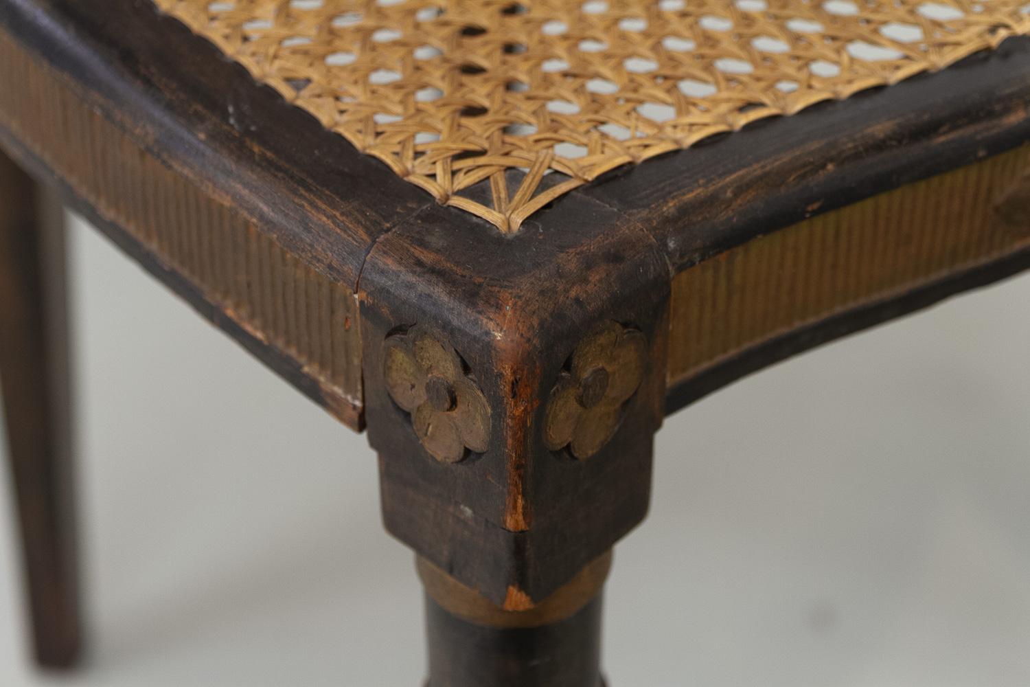 Chaises d'appoint françaises de style Louis XVI en rotin, années 1880. Ensemble de 2. en vente 7