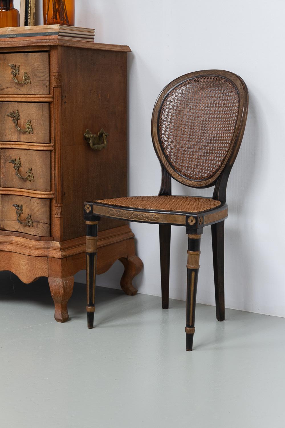 Chaises d'appoint françaises de style Louis XVI en rotin, années 1880. Ensemble de 2. en vente 14