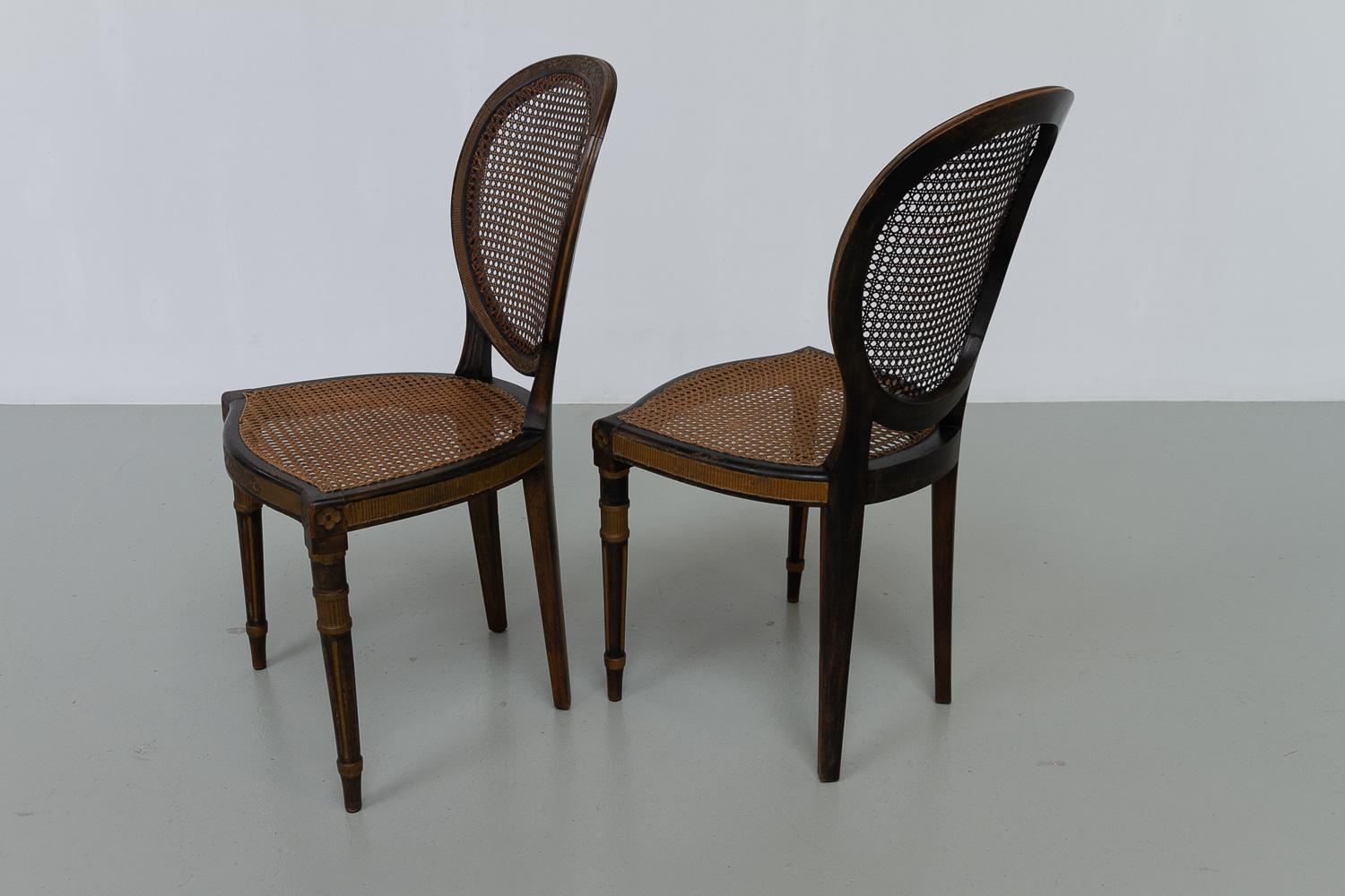 Canne Chaises d'appoint françaises de style Louis XVI en rotin, années 1880. Ensemble de 2. en vente